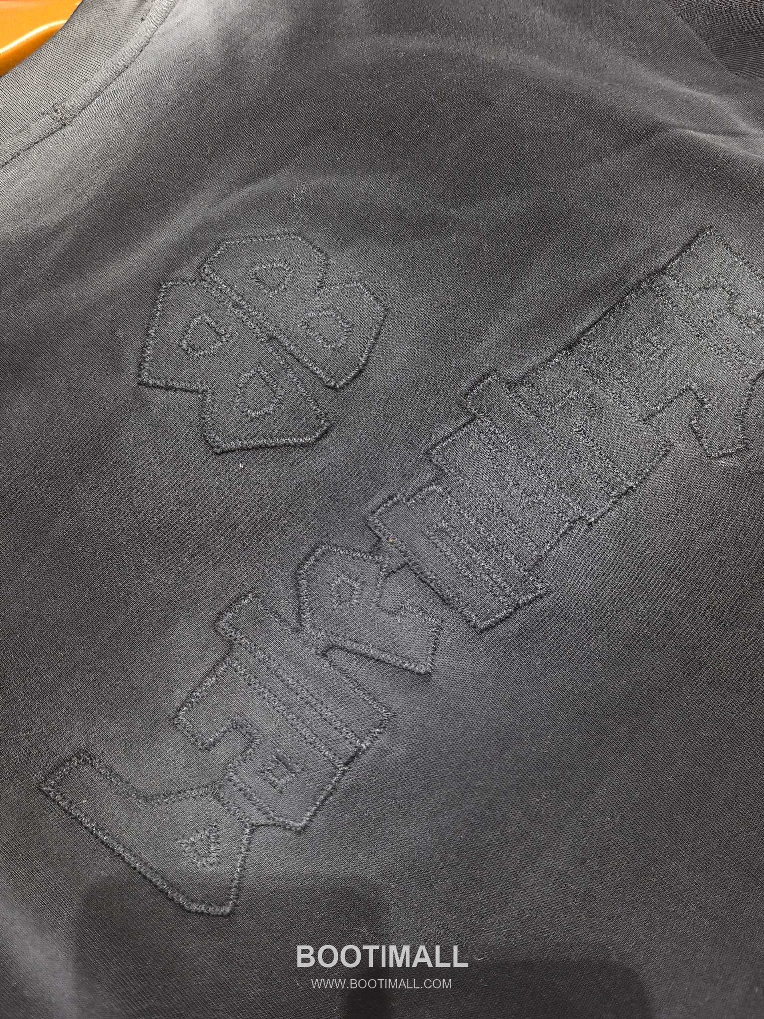 Balenciaga Patch Embroidery Tee White T-Shirt 발렌시아가 패치 자수 티 화이트 티셔츠 9