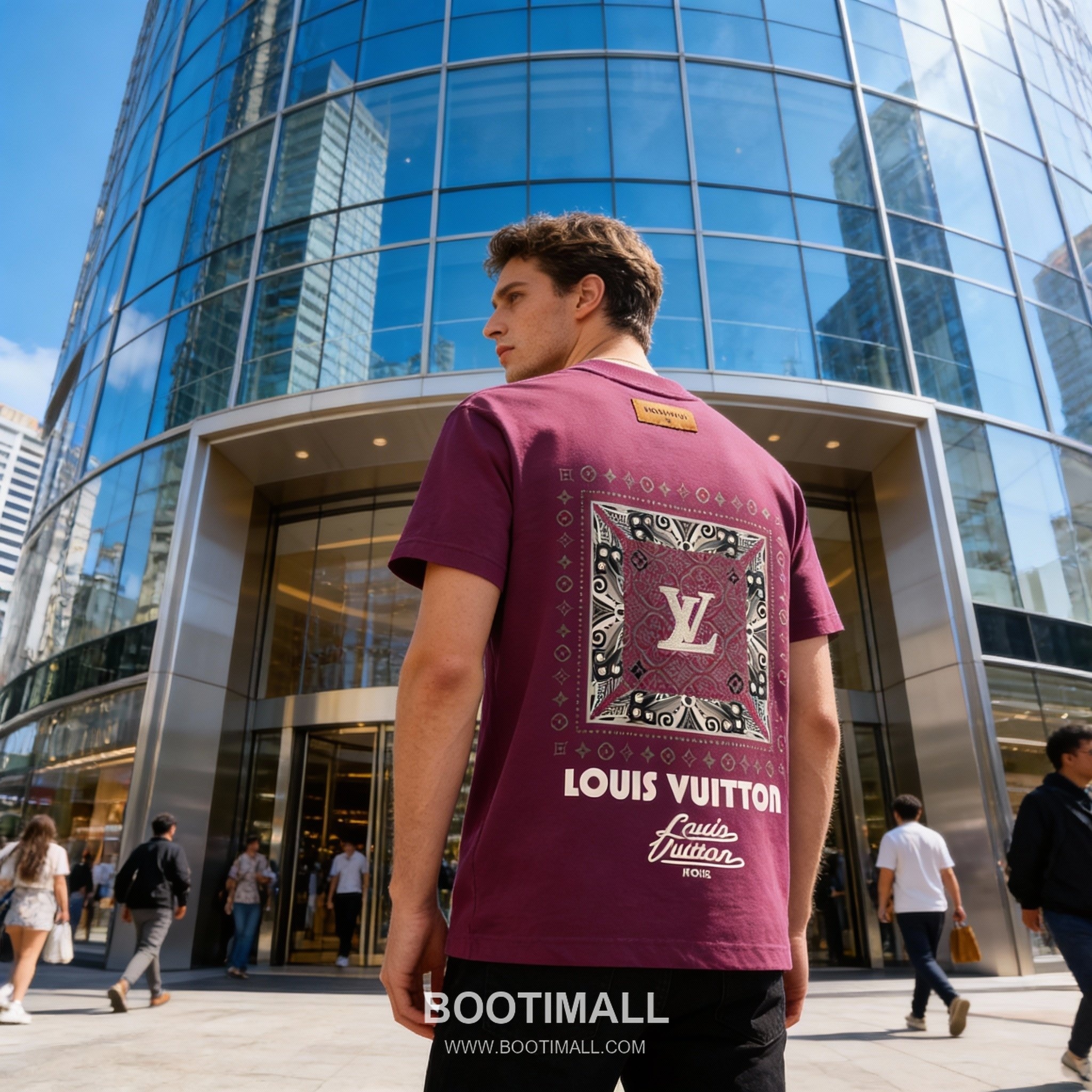 Louis Vuitton Monogram Bandana Tee Black T-Shirt 루이비통 모노그램 반다나 티 블랙 반팔 티셔츠 1