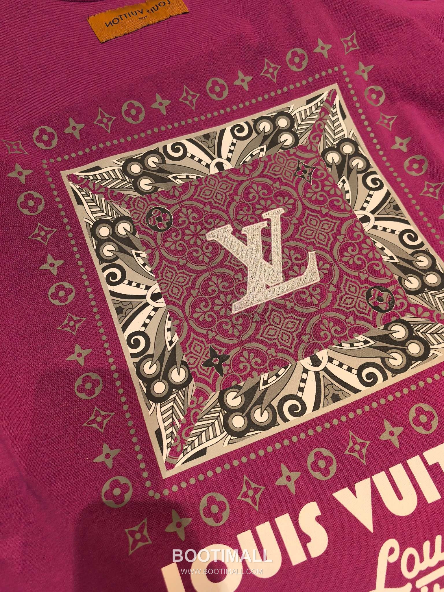 Louis Vuitton Monogram Bandana Tee Black T-Shirt 루이비통 모노그램 반다나 티 블랙 반팔 티셔츠 6