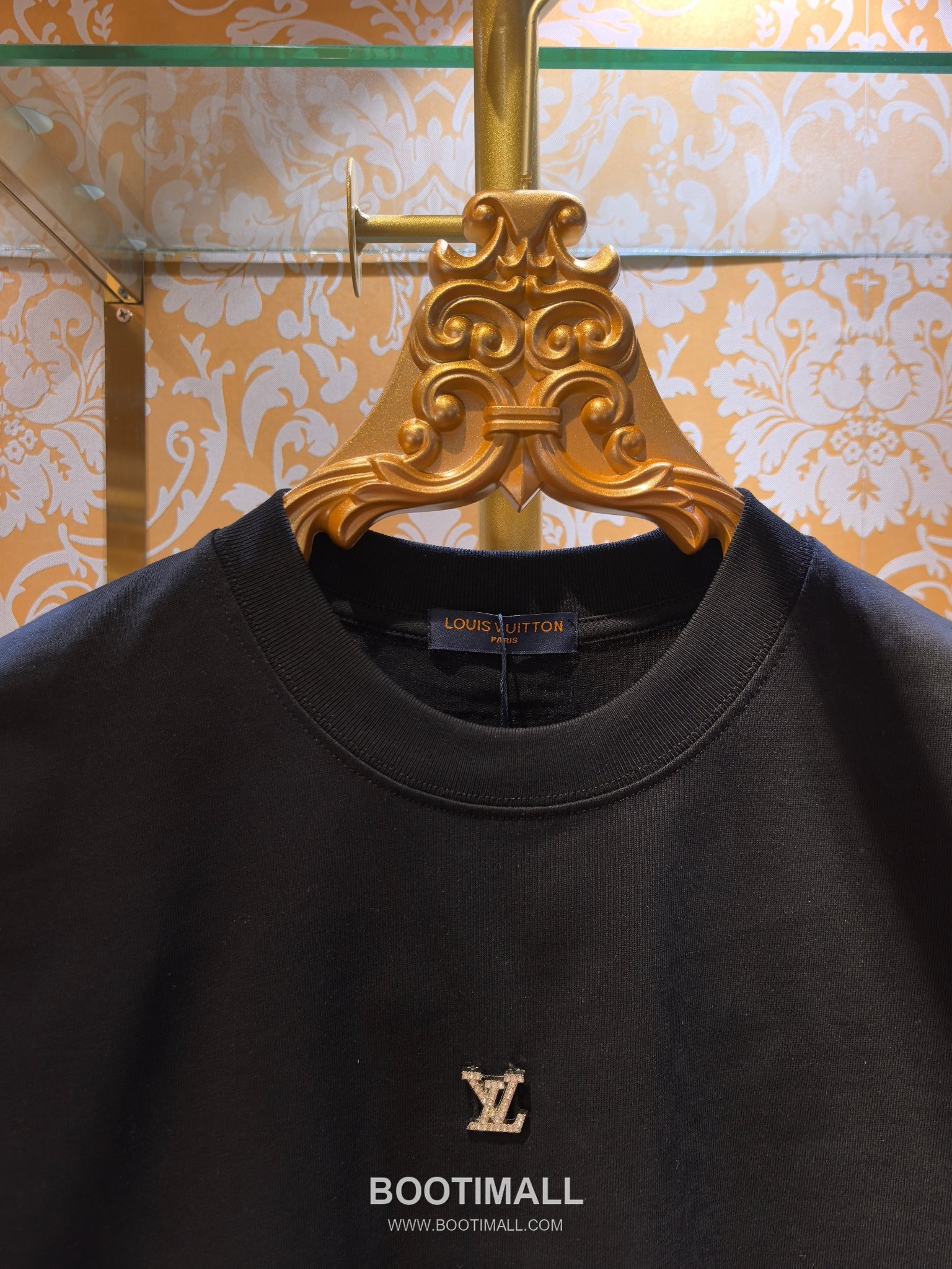 Louis Vuitton Monogram Bandana Tee Black T-Shirt 루이비통 모노그램 반다나 티 블랙 반팔 티셔츠 4