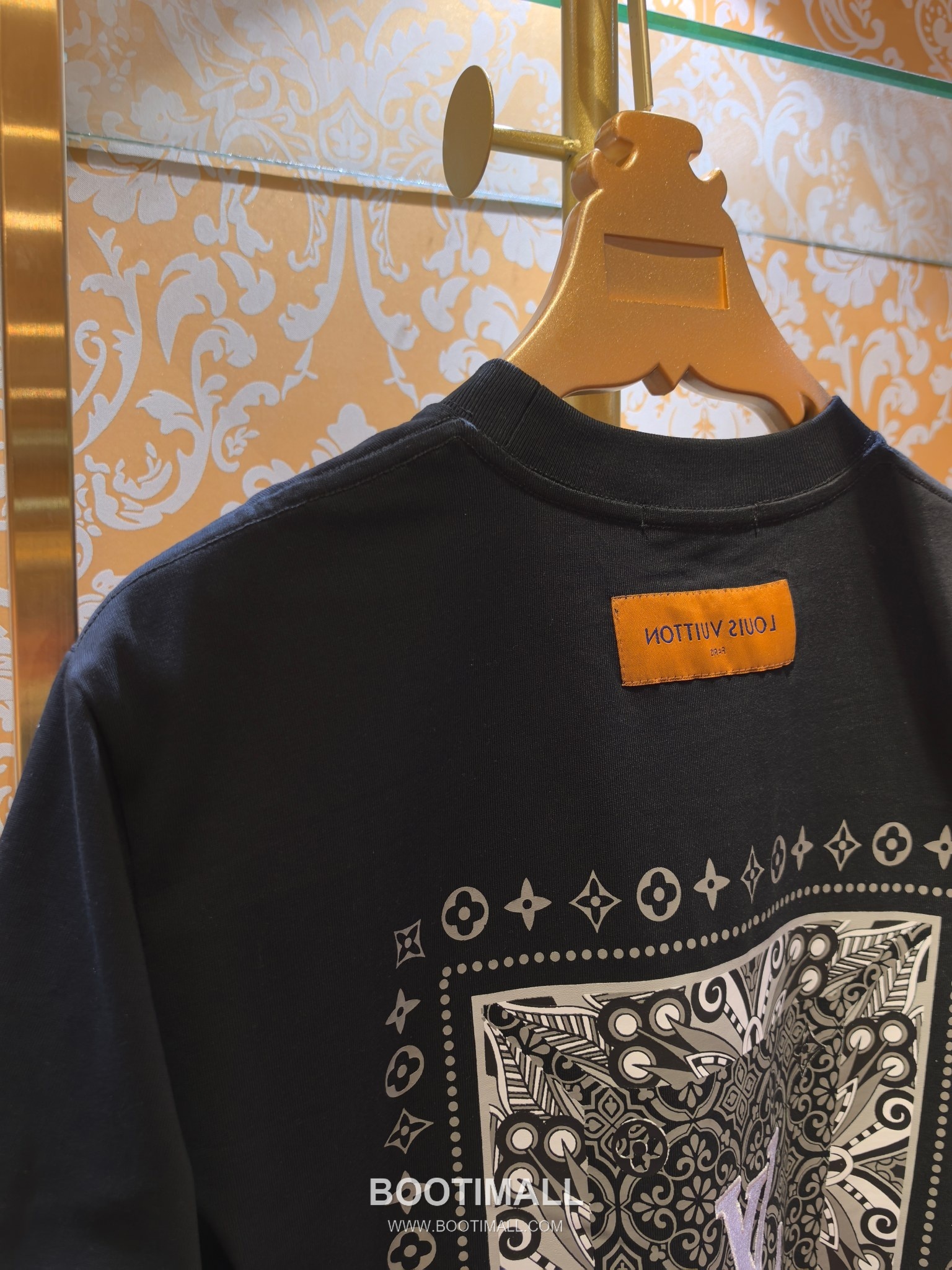 Louis Vuitton Monogram Bandana Tee Black T-Shirt 루이비통 모노그램 반다나 티 블랙 반팔 티셔츠 7