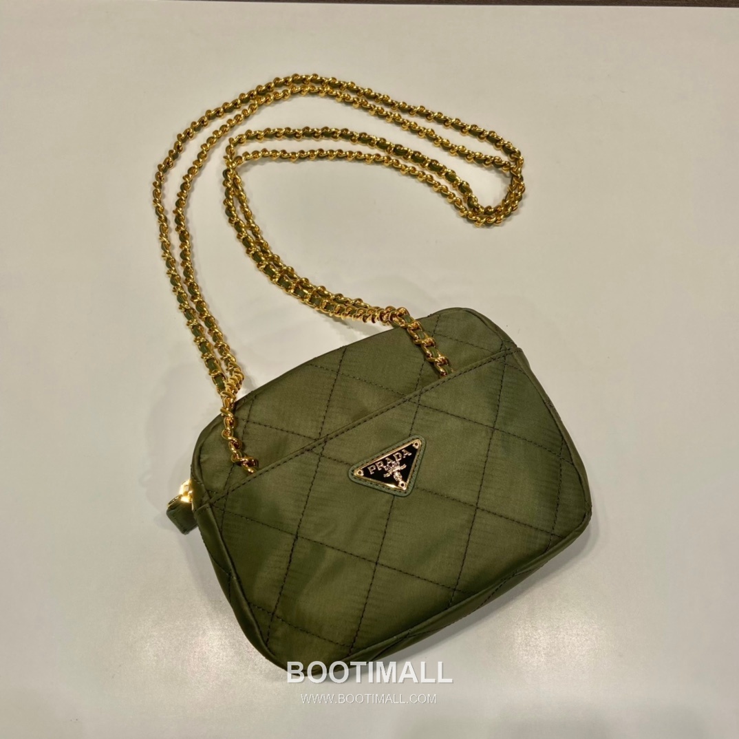 Prada Vintage Quilted Chain Bag Quilted Nylon Black Crossbody Bag 프라다 빈티지 퀼티드 체인 백 퀼티드 나일론 블랙 크로스백 19cm 5