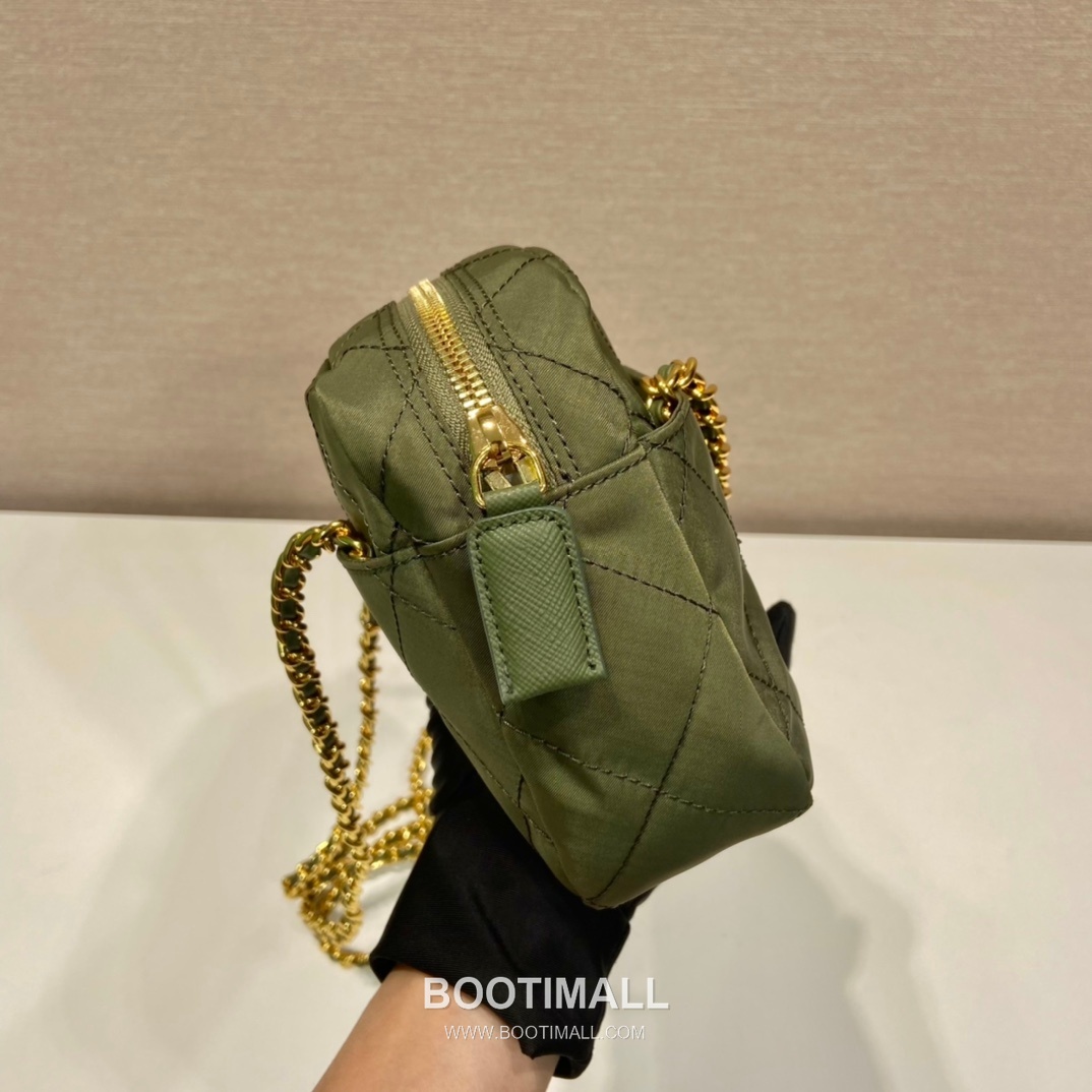 Prada Vintage Quilted Chain Bag Quilted Nylon Black Crossbody Bag 프라다 빈티지 퀼티드 체인 백 퀼티드 나일론 블랙 크로스백 19cm 9