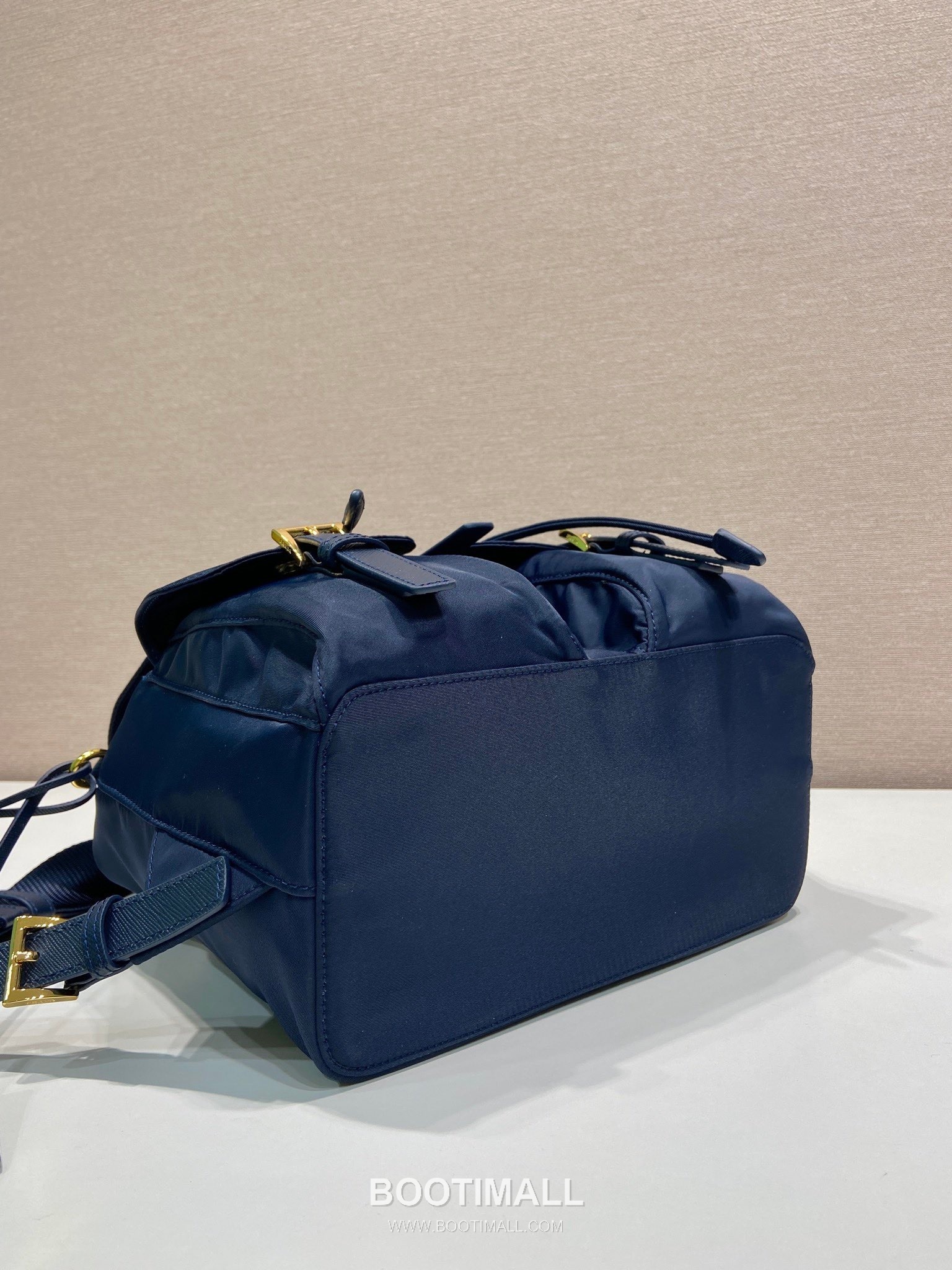 Prada Re-Nylon Backpack Re-Nylon and Leather Black 프라다 리나일론 백팩 1BZ677 리나일론과 레더 블랙 28cm 10