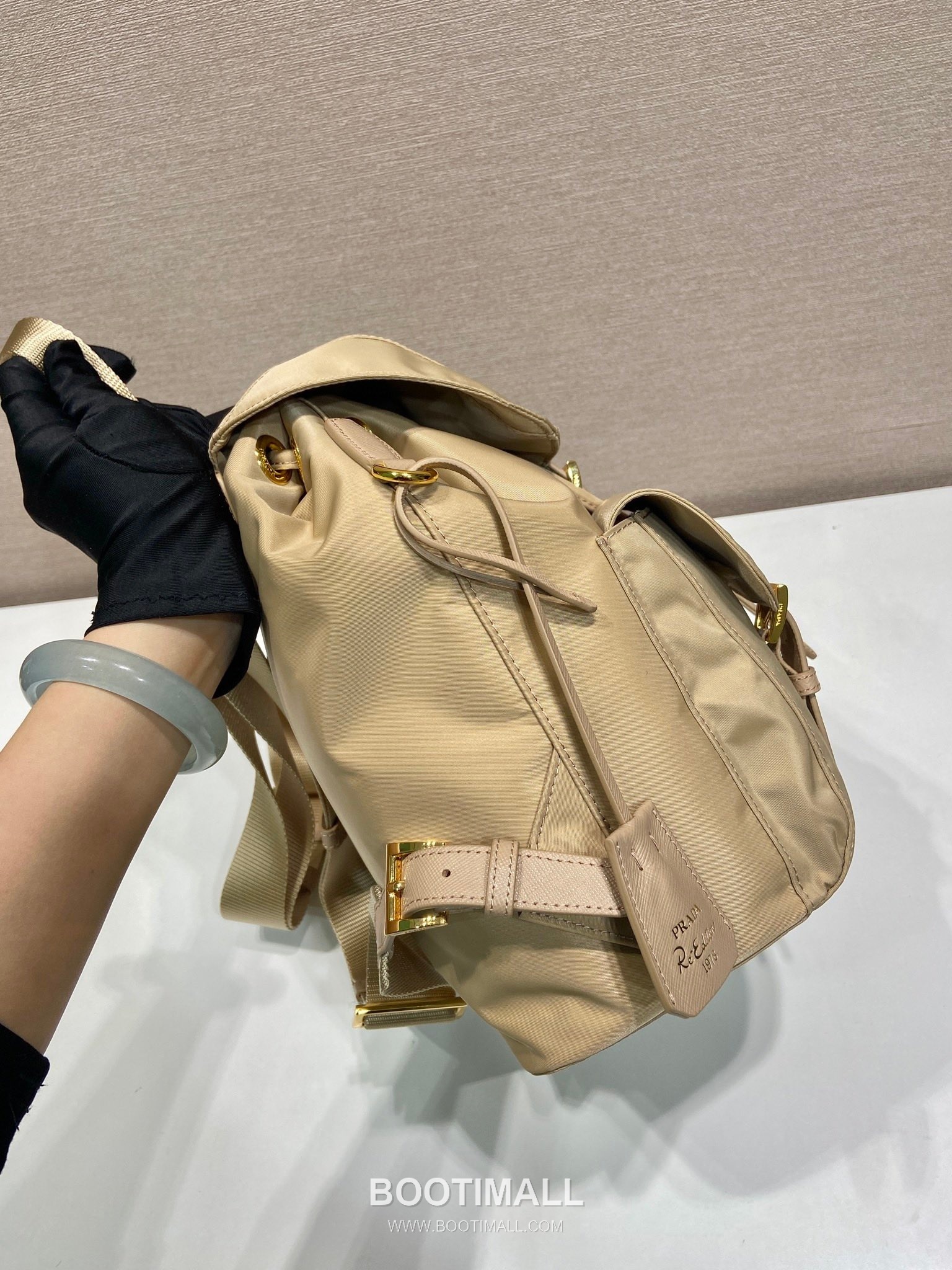 Prada Re-Nylon Backpack Re-Nylon and Leather Black 프라다 리나일론 백팩 1BZ677 리나일론과 레더 블랙 28cm 9