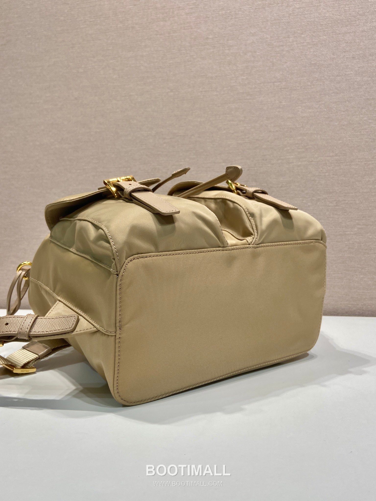 Prada Re-Nylon Backpack Re-Nylon and Leather Black 프라다 리나일론 백팩 1BZ677 리나일론과 레더 블랙 28cm 10