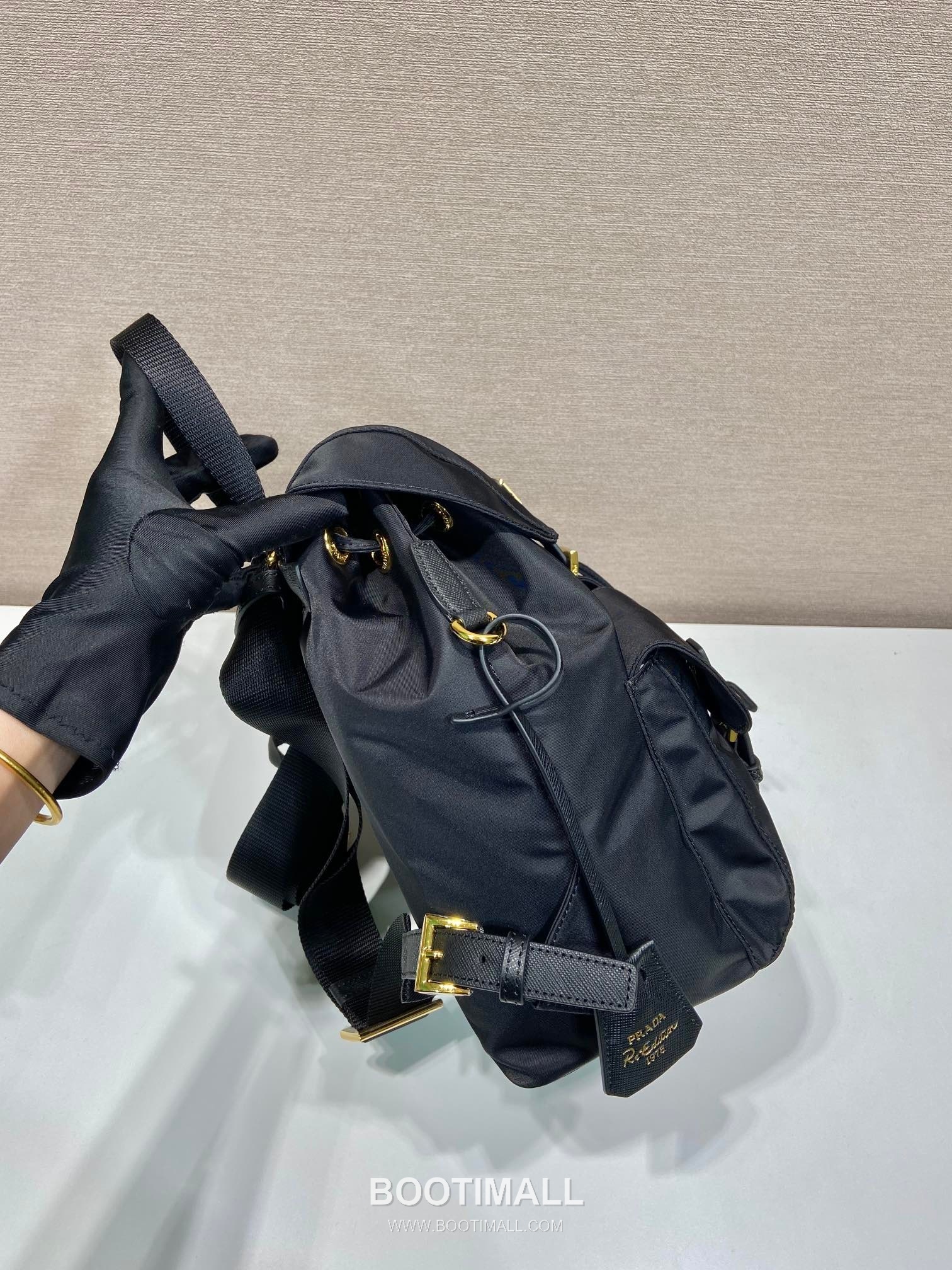 Prada Re-Nylon Backpack Re-Nylon and Leather Black 프라다 리나일론 백팩 1BZ677 리나일론과 레더 블랙 28cm 5