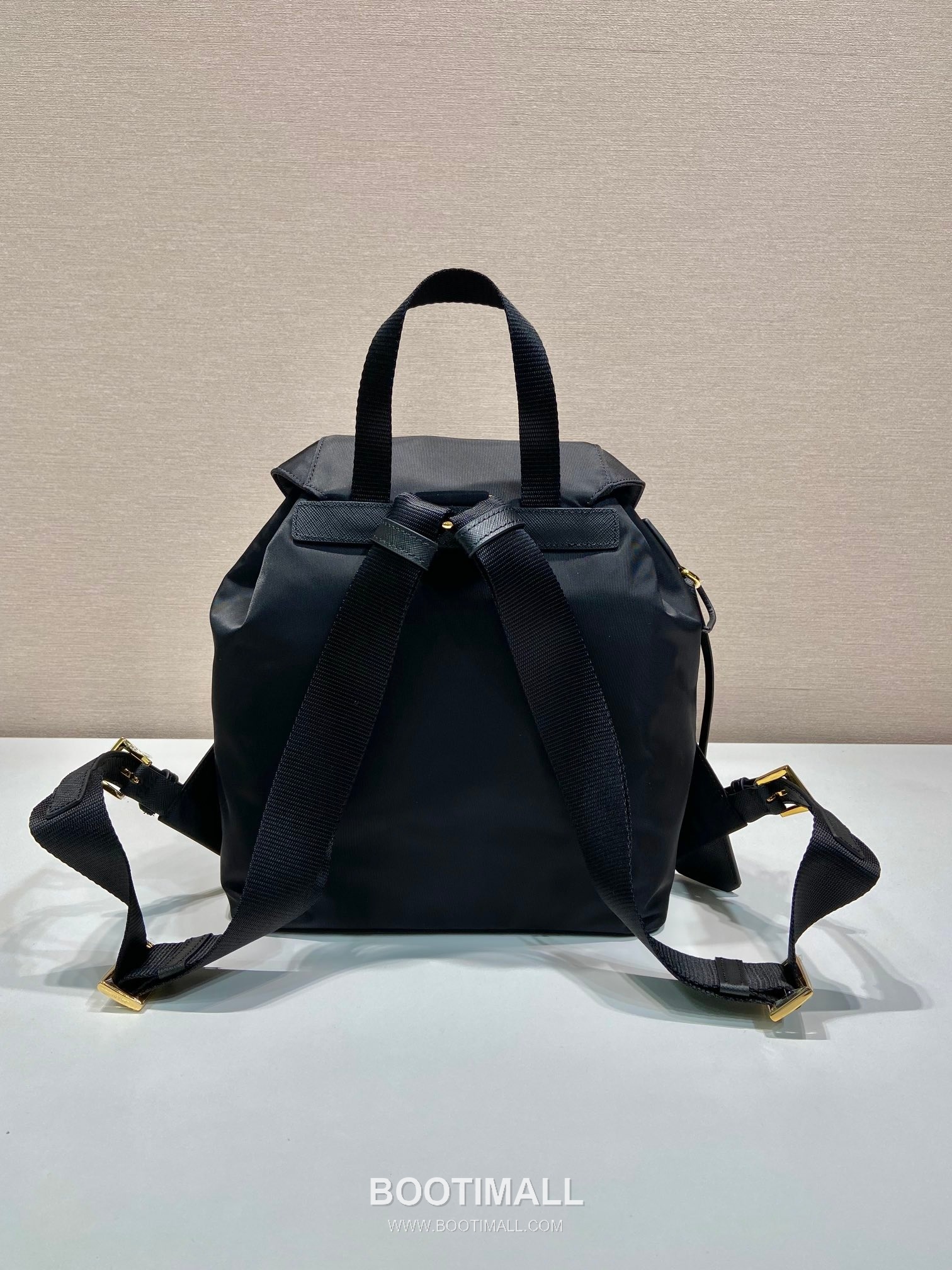 Prada Re-Nylon Backpack Re-Nylon and Leather Black 프라다 리나일론 백팩 1BZ677 리나일론과 레더 블랙 28cm 6