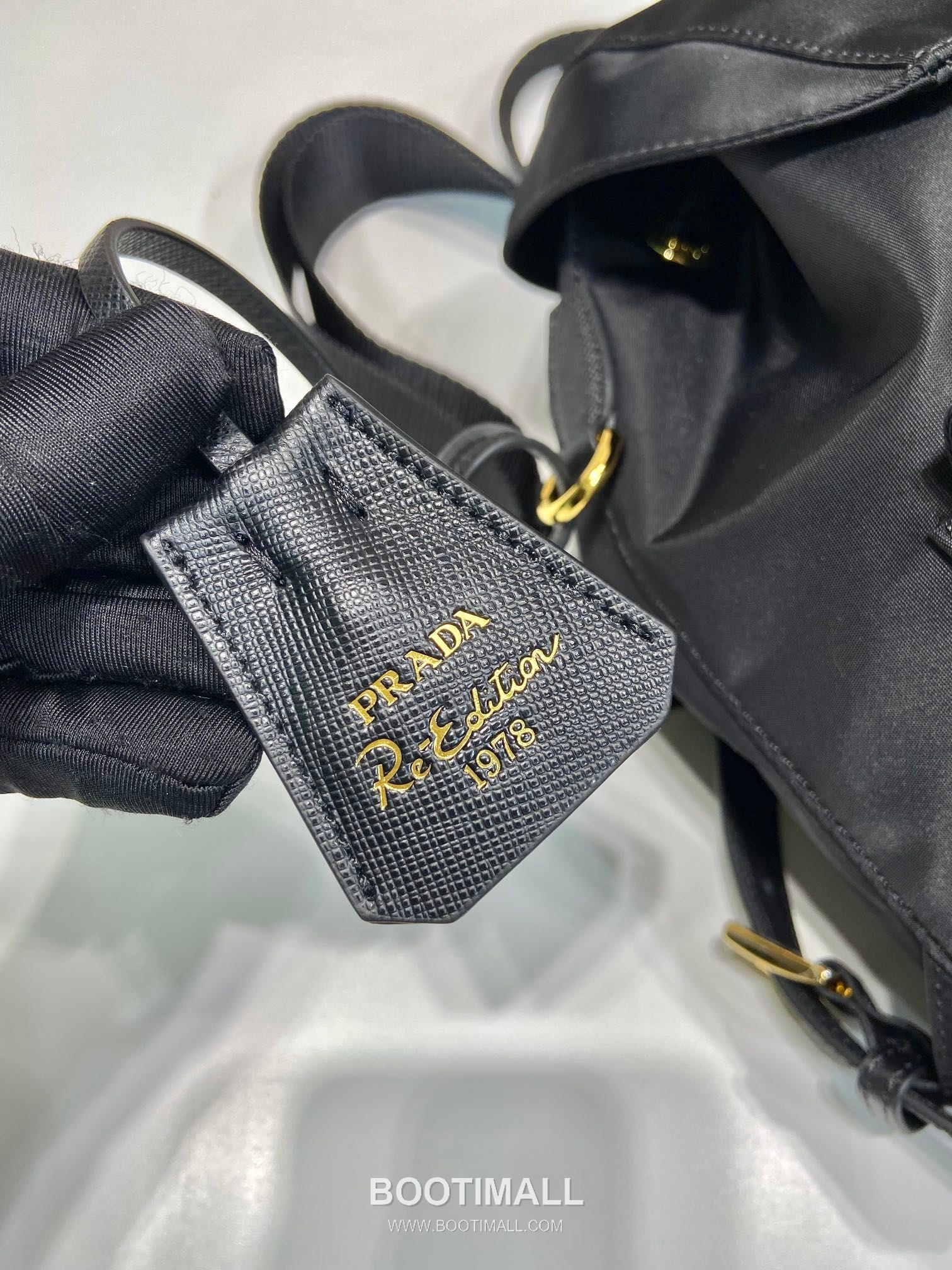 Prada Re-Nylon Backpack Re-Nylon and Leather Black 프라다 리나일론 백팩 1BZ677 리나일론과 레더 블랙 28cm 8