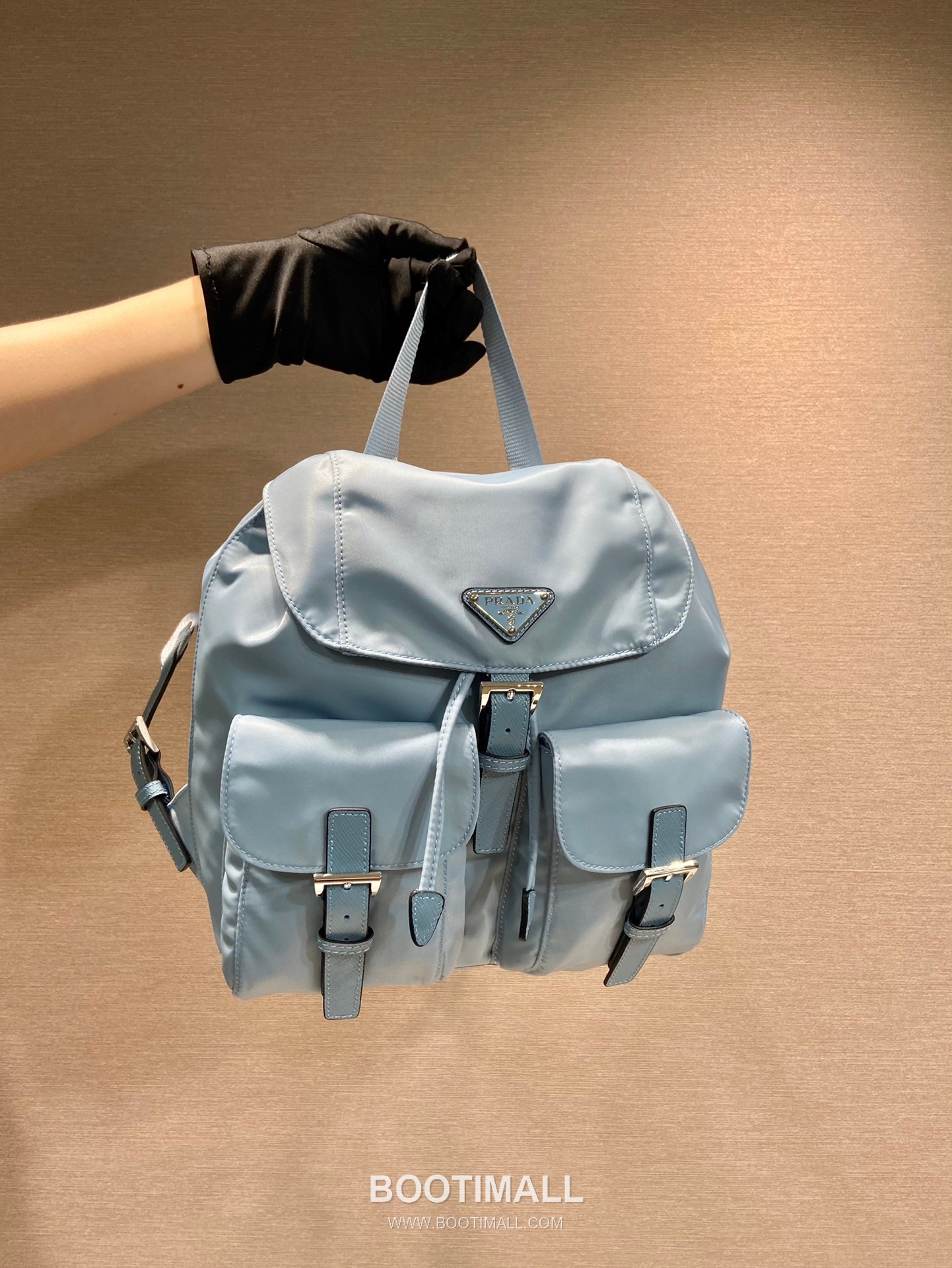 Prada Parachute Nylon Small Backpack Parachute Nylon and Cross-Grain Calfskin 프라다 1BZ677 패러슈트 나일론 스몰 백팩 패러슈트 나일론과 크로스그레인 카프스킨 28cm 1