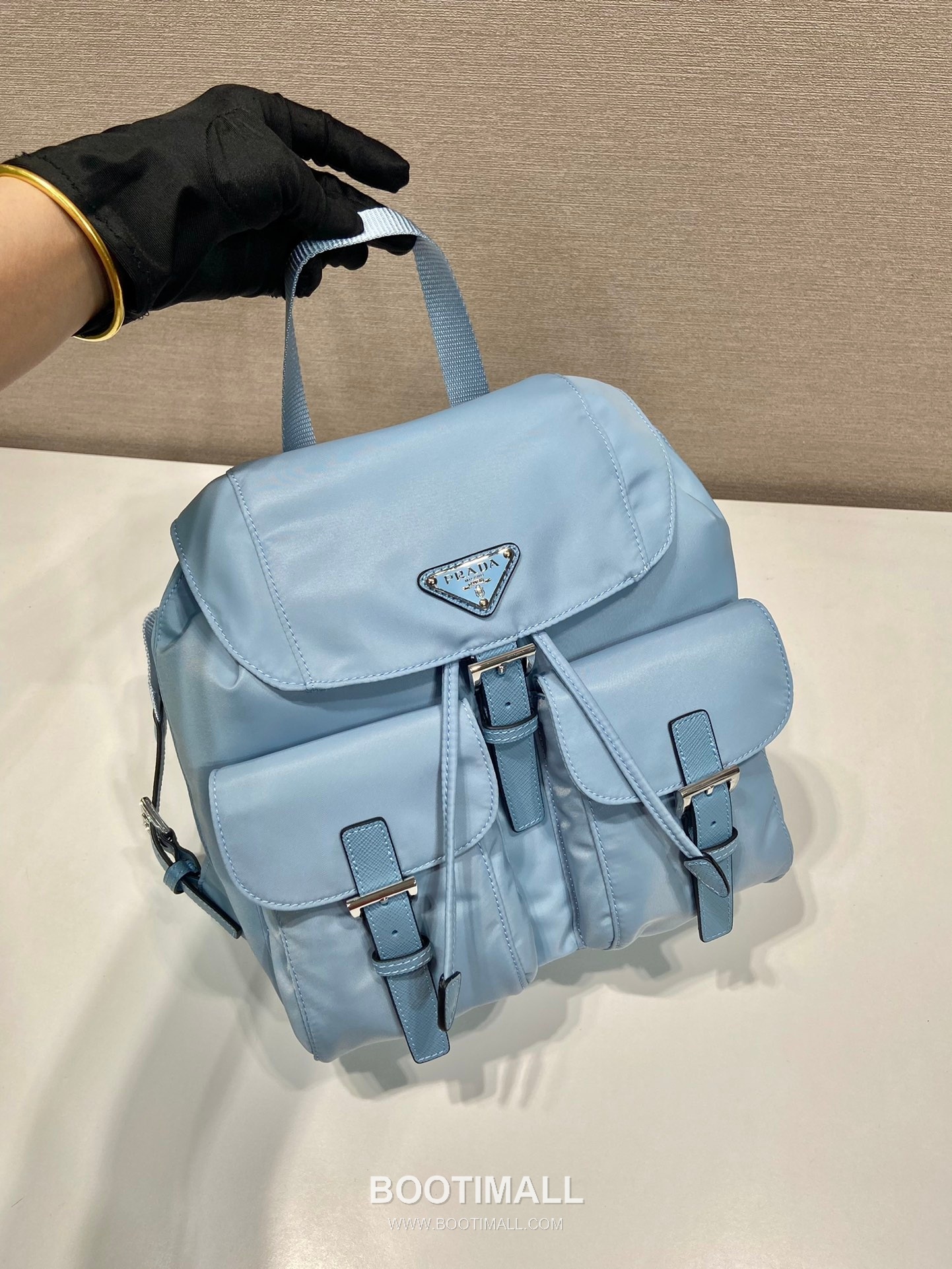 Prada Parachute Nylon Small Backpack Parachute Nylon and Cross-Grain Calfskin 프라다 1BZ677 패러슈트 나일론 스몰 백팩 패러슈트 나일론과 크로스그레인 카프스킨 28cm 3