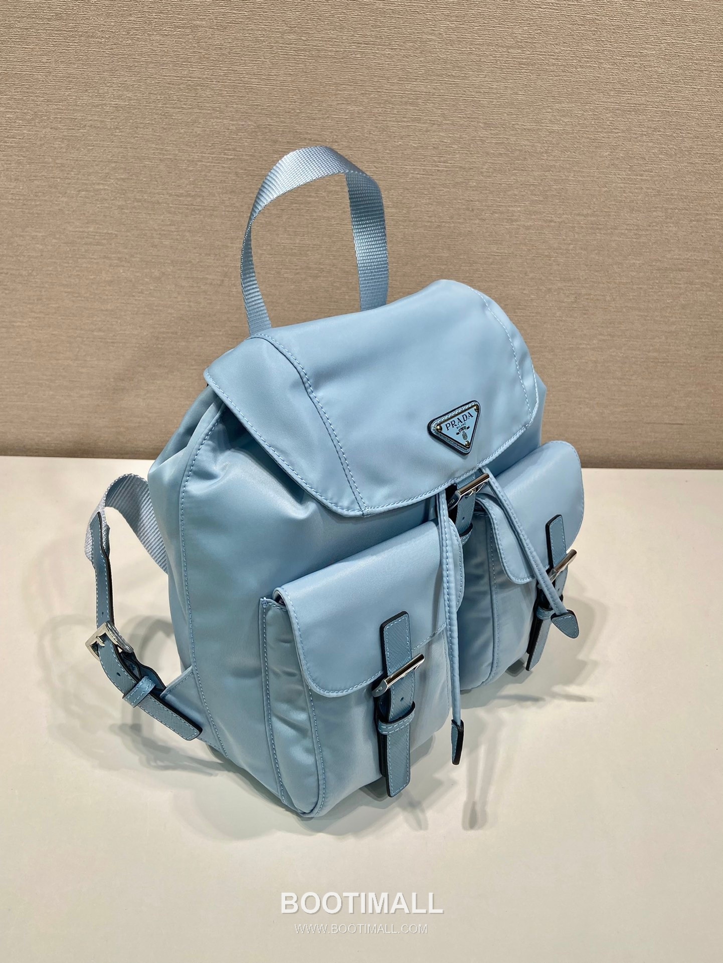 Prada Parachute Nylon Small Backpack Parachute Nylon and Cross-Grain Calfskin 프라다 1BZ677 패러슈트 나일론 스몰 백팩 패러슈트 나일론과 크로스그레인 카프스킨 28cm 4