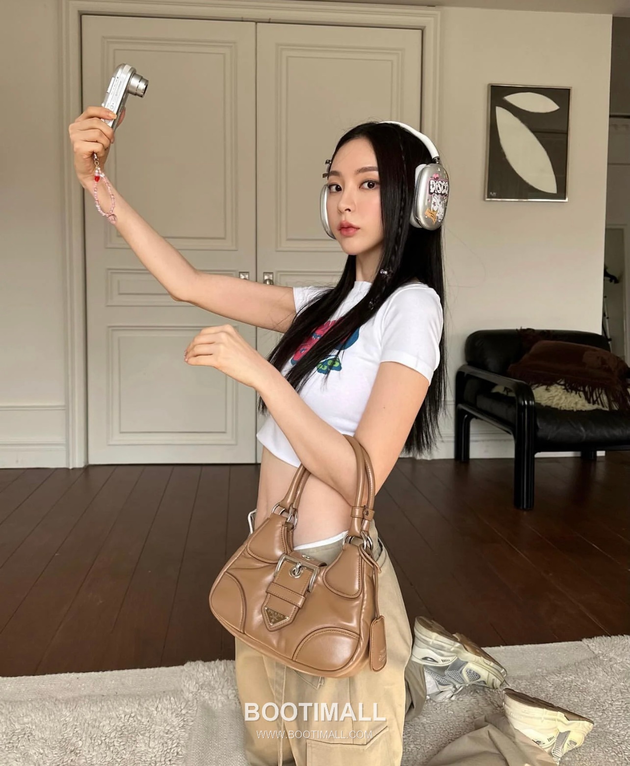 Prada Moon Small Lambskin Lambskin Leather Shoulder Bag 프라다 문 스몰 램스킨 램스킨 레더 숄더백 22.5cm 3