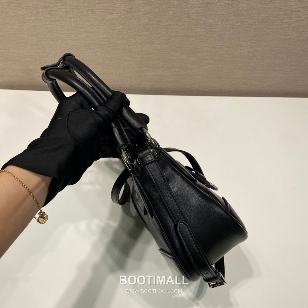 Prada Moon Leather Shoulder Bag 1BA381 프라다 문 램스킨 숄더백 22.5cm 10