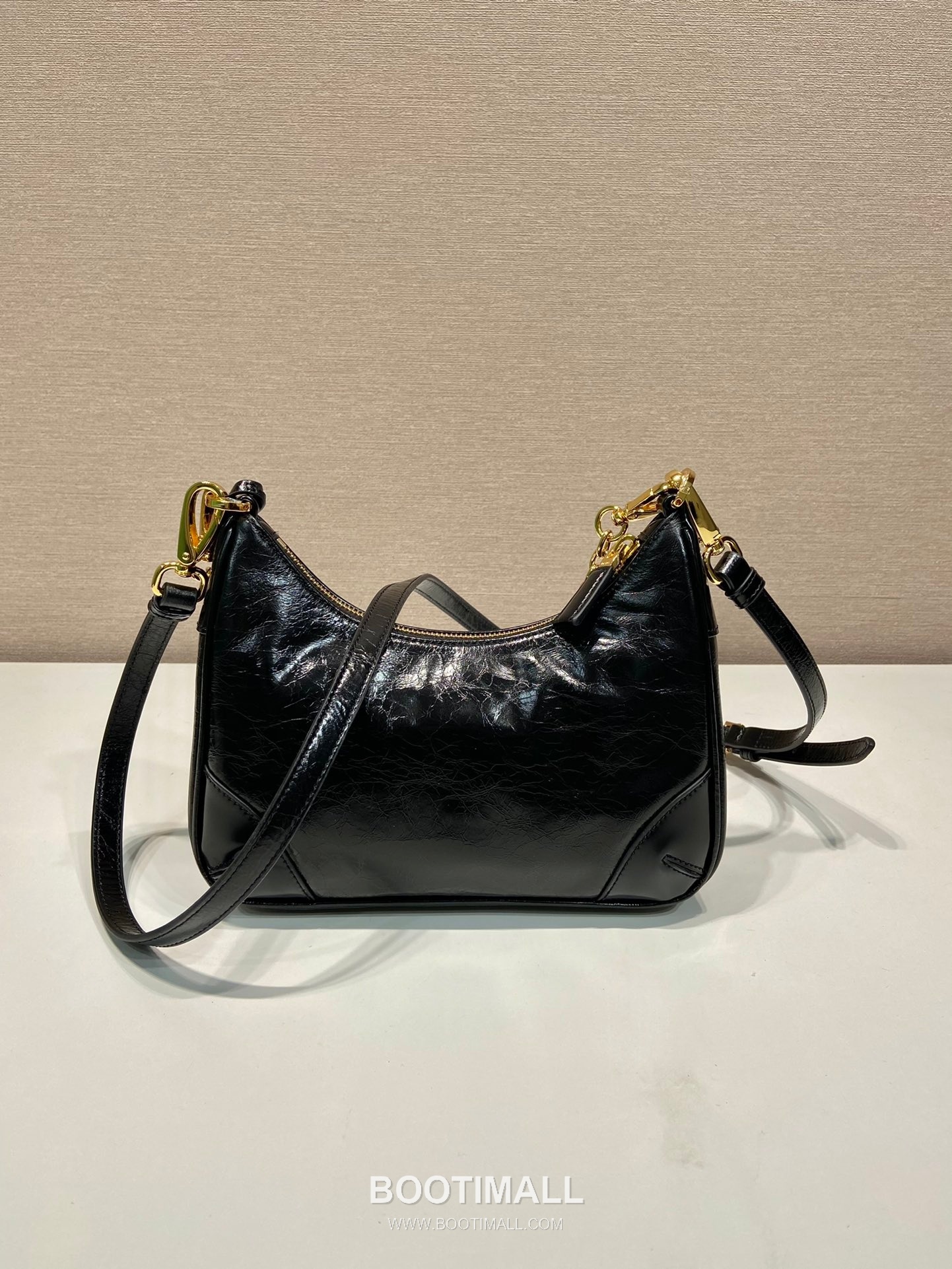 Prada Oiled Leather Hobo Bag 1BC204B 프라다 오일드 카우하이드 호보백 23cm 8