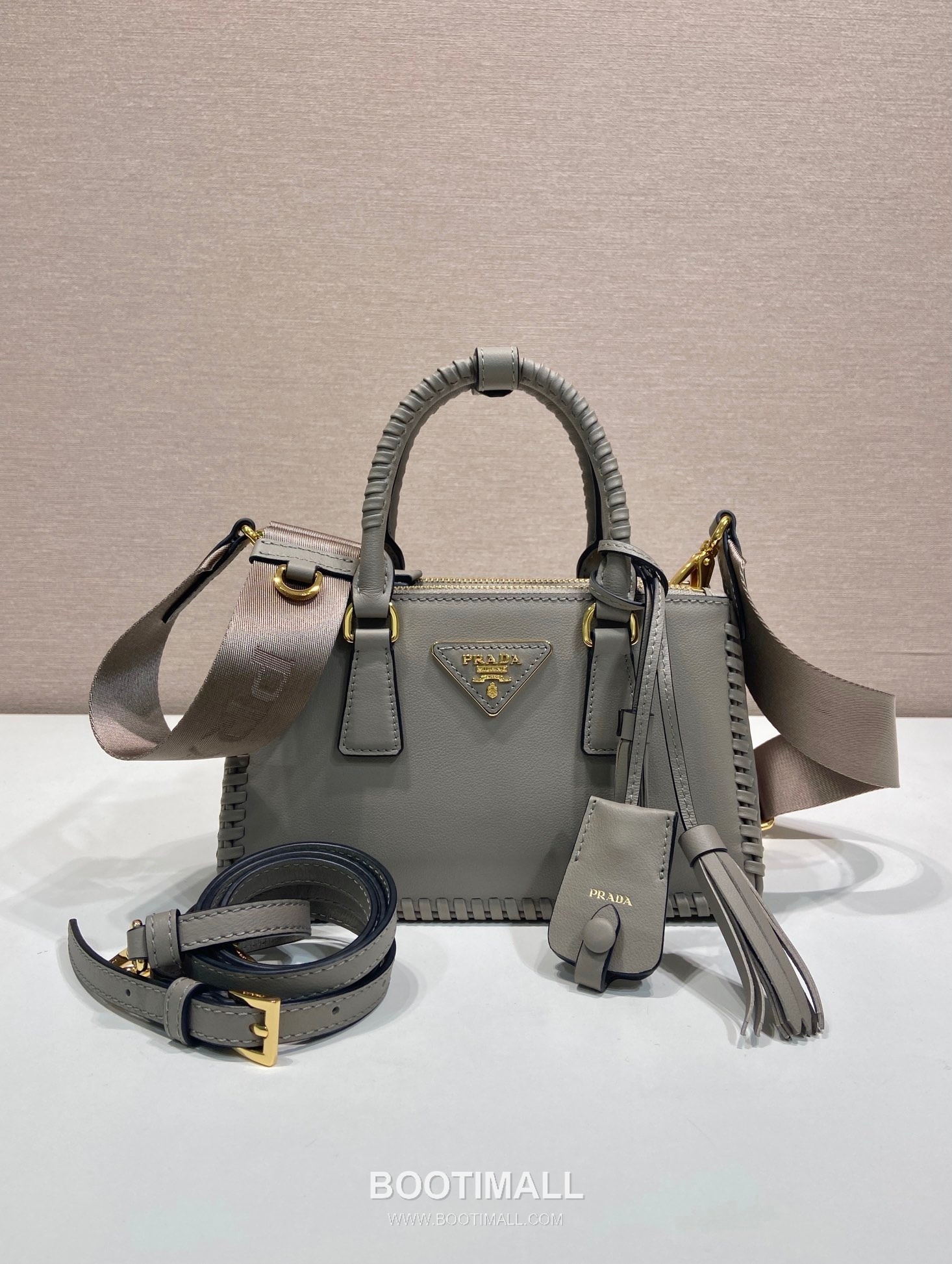 Prada Galleria Mini Intrecciato Calfskin Top Handle Bag 프라다 갤러리아 미니 인트레치아토 카프스킨 탑핸들백 21cm 4