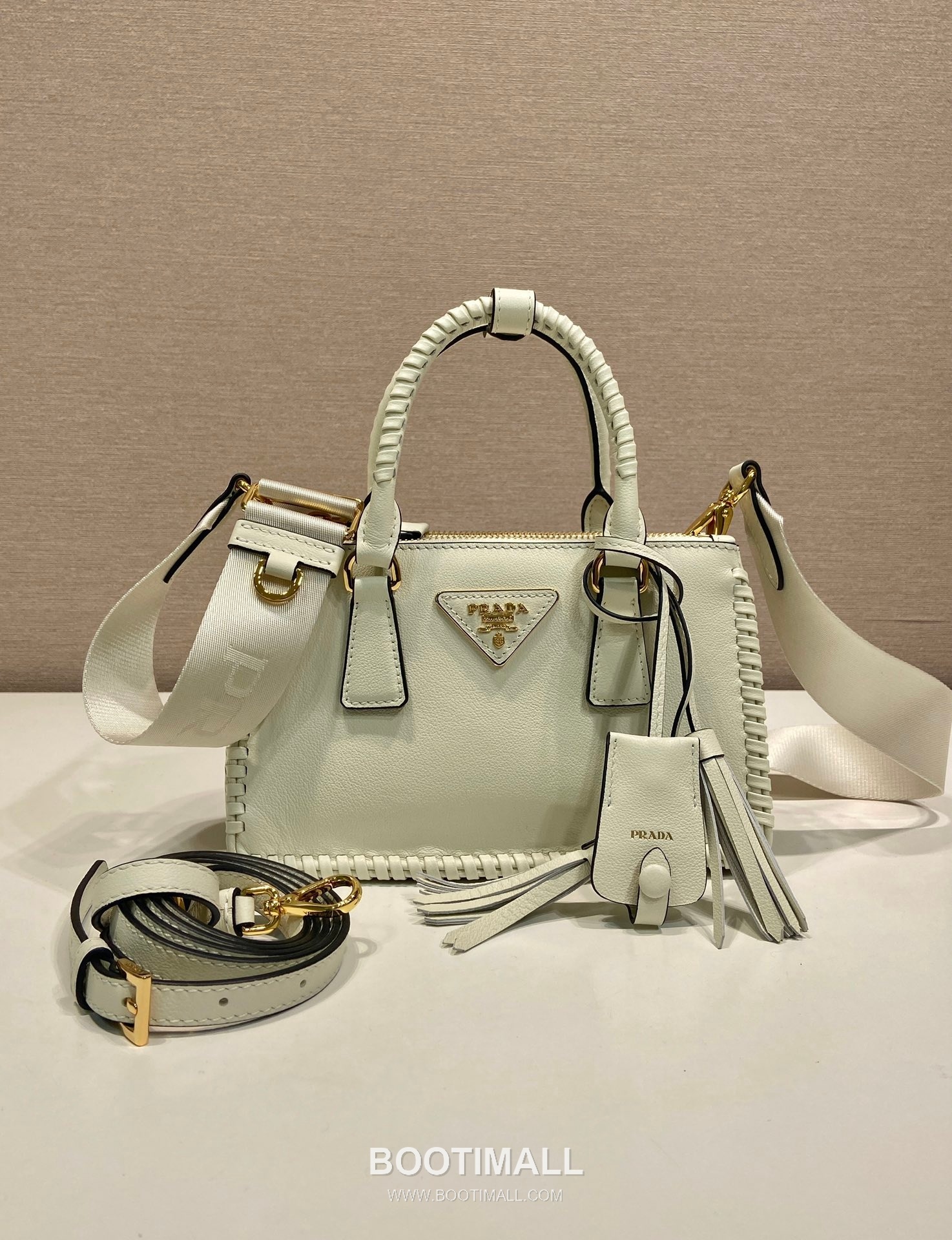 Prada Galleria Mini Intrecciato Calfskin Top Handle Bag 프라다 갤러리아 미니 인트레치아토 카프스킨 탑핸들백 21cm 5