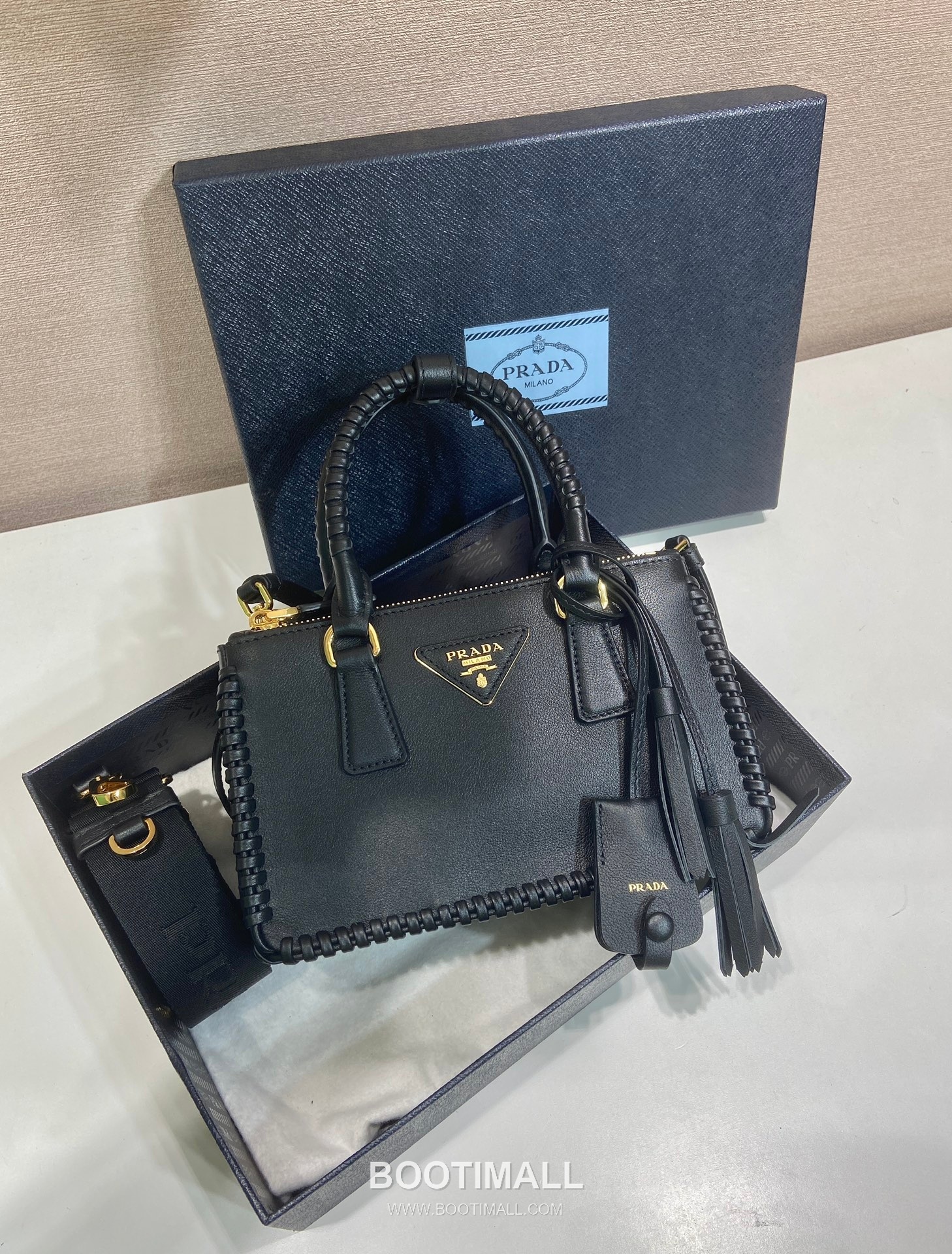 Prada Galleria Mini Intrecciato Calfskin Top Handle Bag 프라다 갤러리아 미니 인트레치아토 카프스킨 탑핸들백 21cm 2
