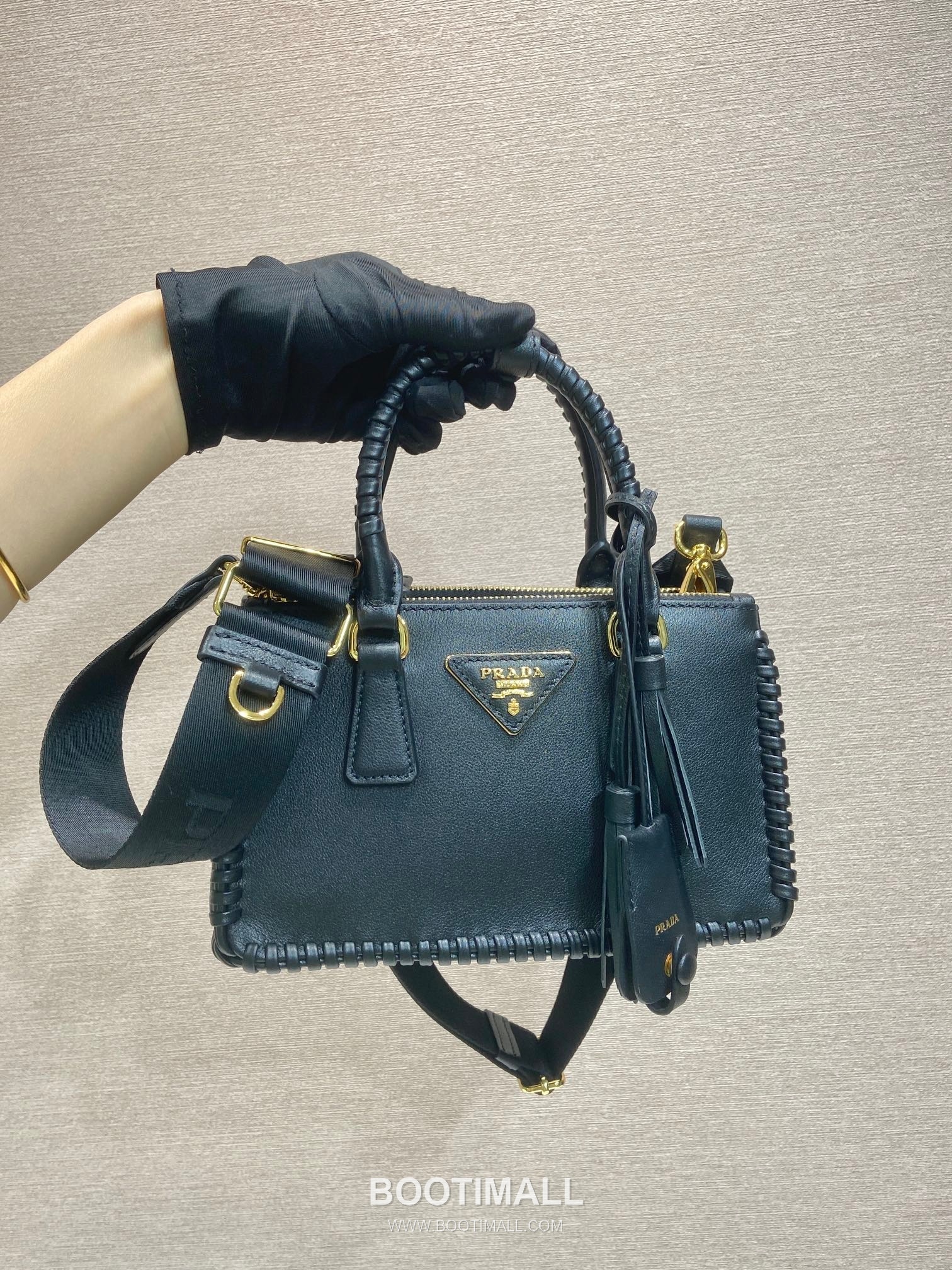Prada Galleria Mini Intrecciato Calfskin Top Handle Bag 프라다 갤러리아 미니 인트레치아토 카프스킨 탑핸들백 21cm 3