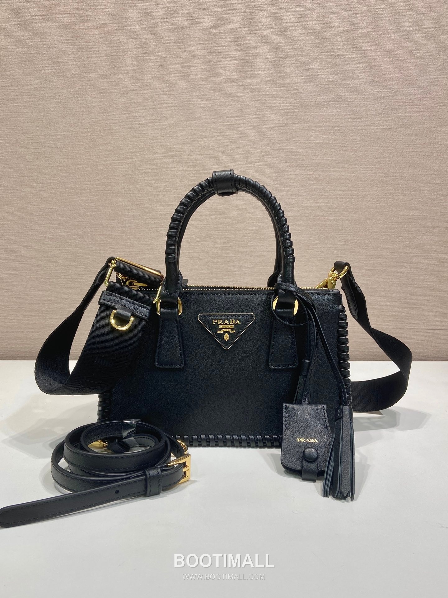 Prada Galleria Mini Intrecciato Calfskin Top Handle Bag 프라다 갤러리아 미니 인트레치아토 카프스킨 탑핸들백 21cm 4