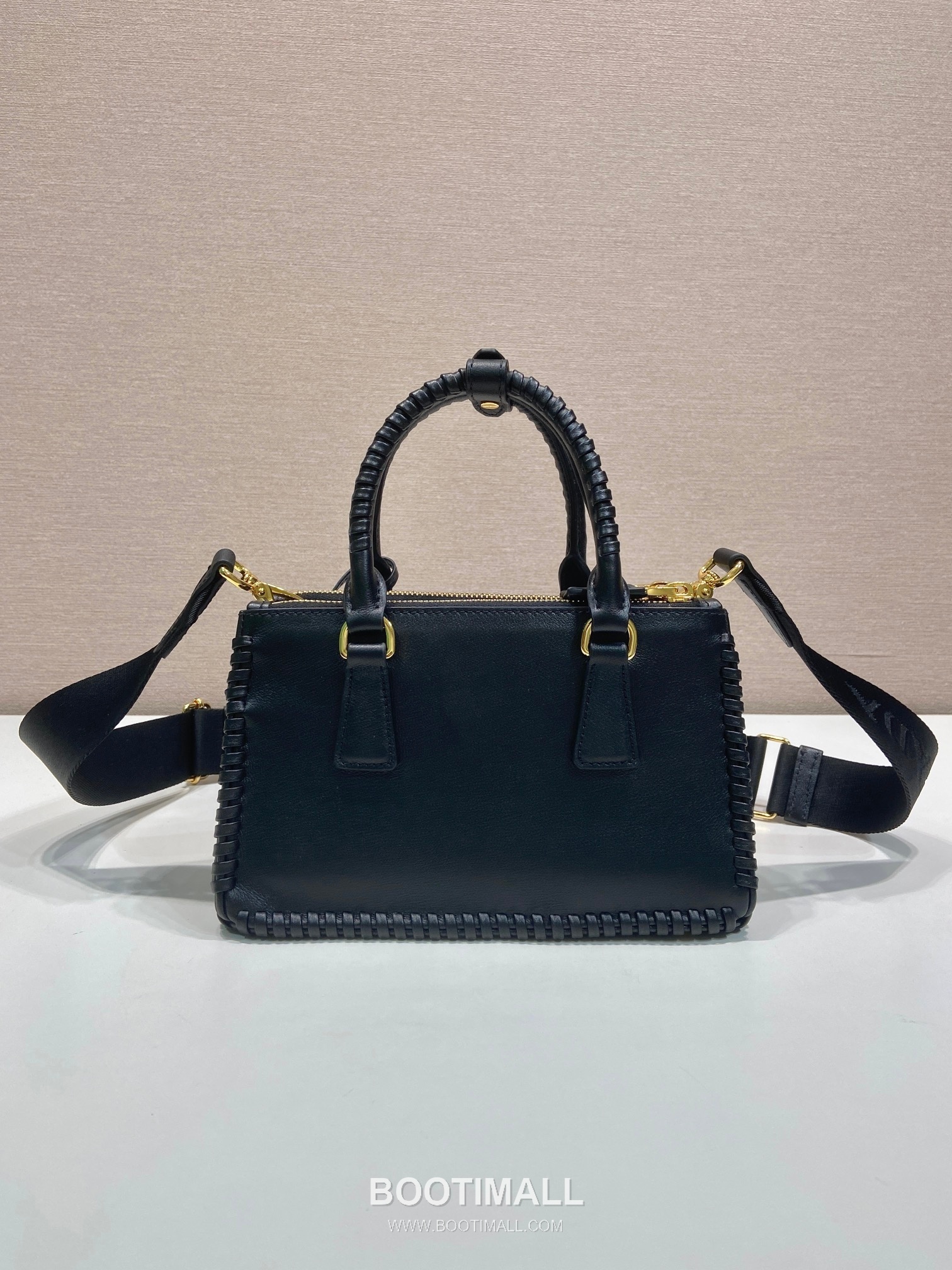 Prada Galleria Mini Intrecciato Calfskin Top Handle Bag 프라다 갤러리아 미니 인트레치아토 카프스킨 탑핸들백 21cm 7