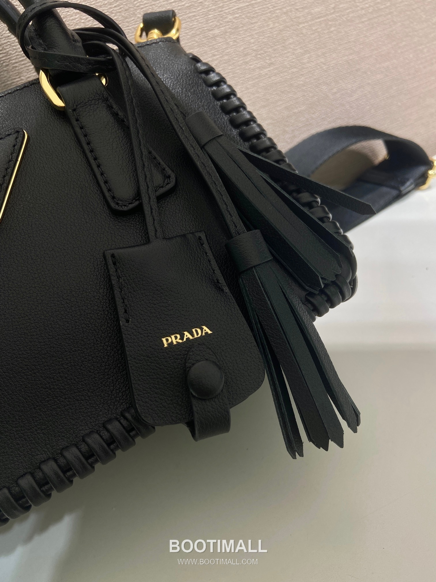 Prada Galleria Mini Intrecciato Calfskin Top Handle Bag 프라다 갤러리아 미니 인트레치아토 카프스킨 탑핸들백 21cm 10