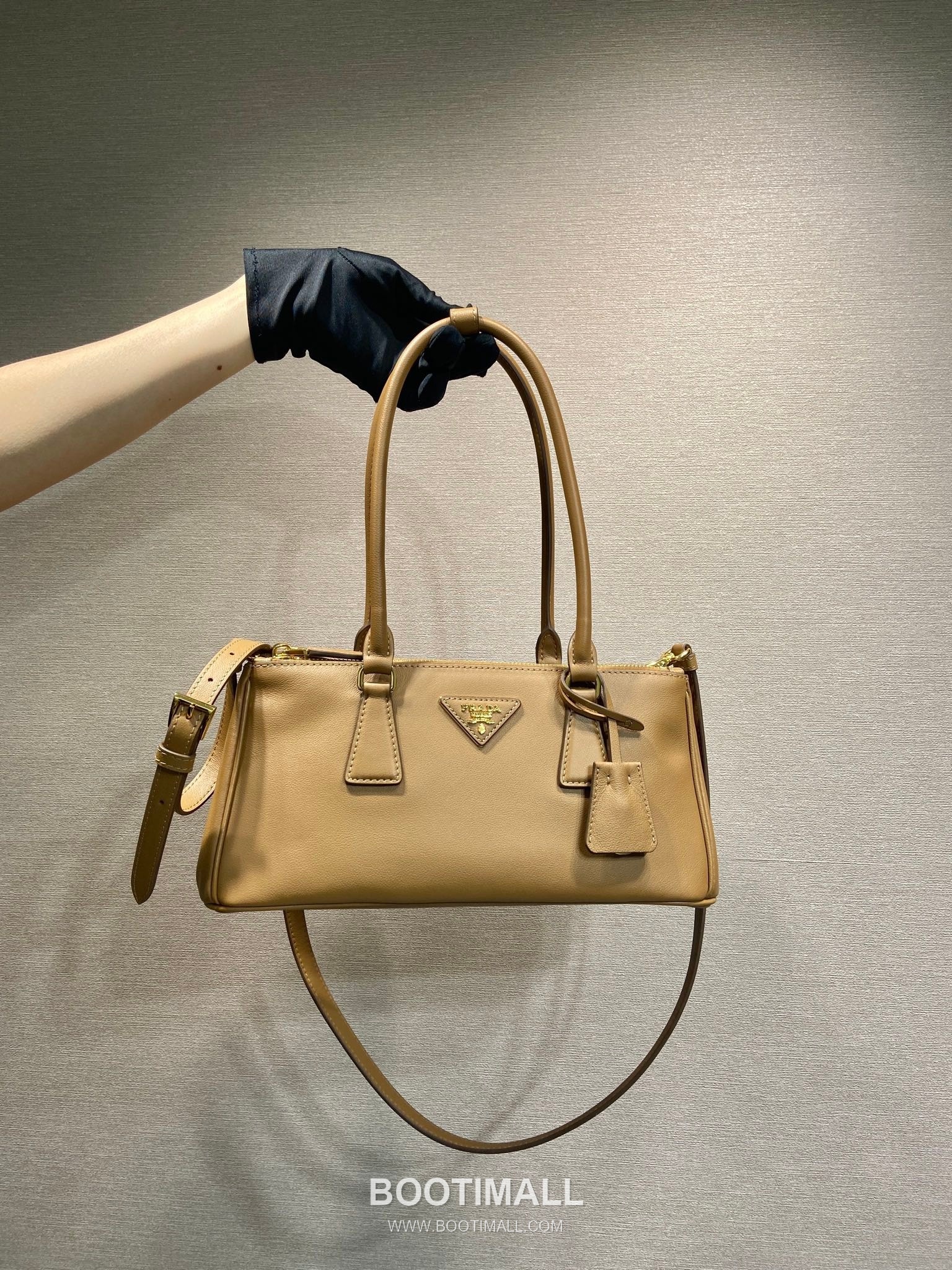 Prada Saffiano Leather Top Handle Bag 1BA457 프라다 사피아노 가죽 토트백 28cm 4