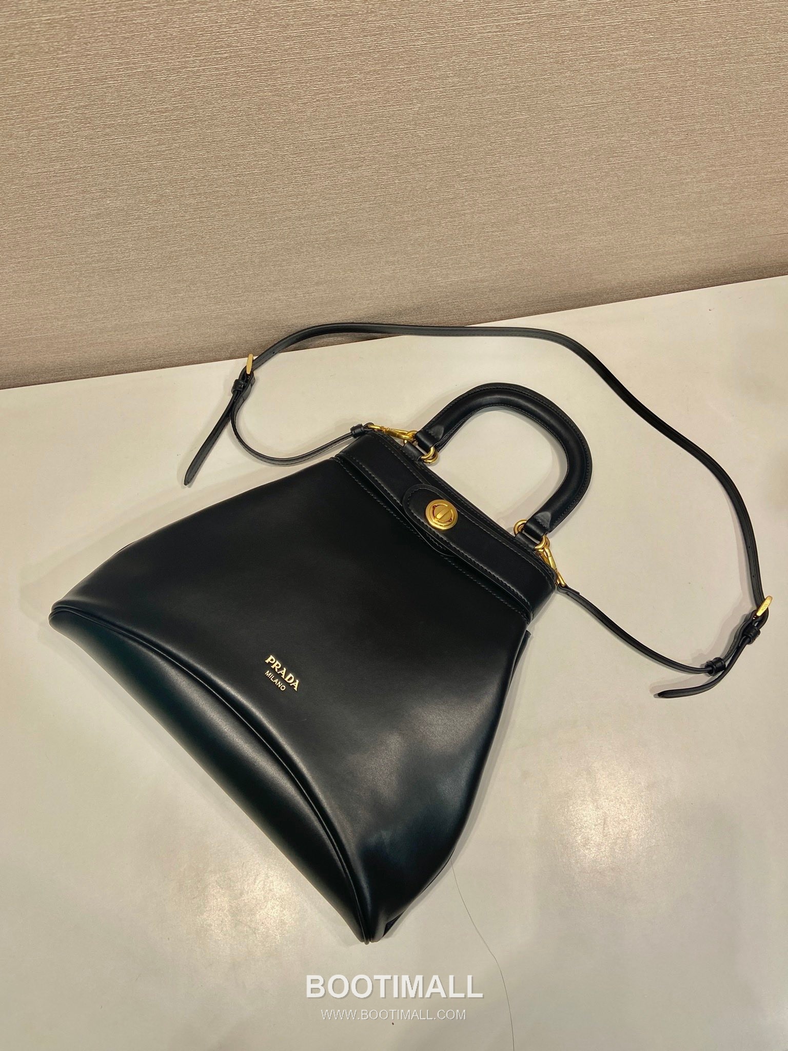 Prada Calfskin Tote Calfskin and Lambskin Shoulder Bag 프라다 1BG567 카프스킨 토트 카프스킨과 램스킨 숄더백 31cm 8