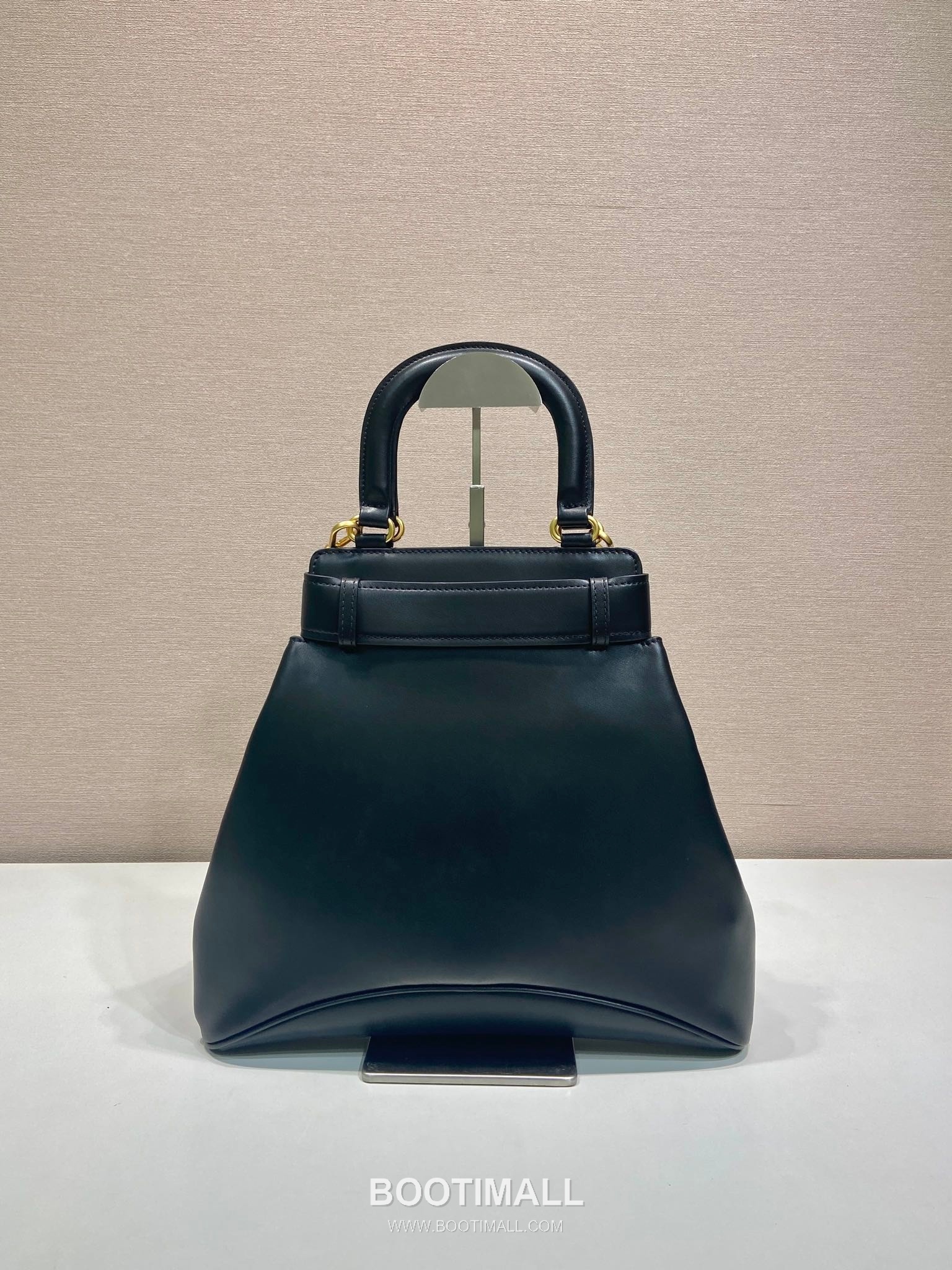 Prada Calfskin Tote Calfskin and Lambskin Shoulder Bag 프라다 1BG567 카프스킨 토트 카프스킨과 램스킨 숄더백 31cm 9
