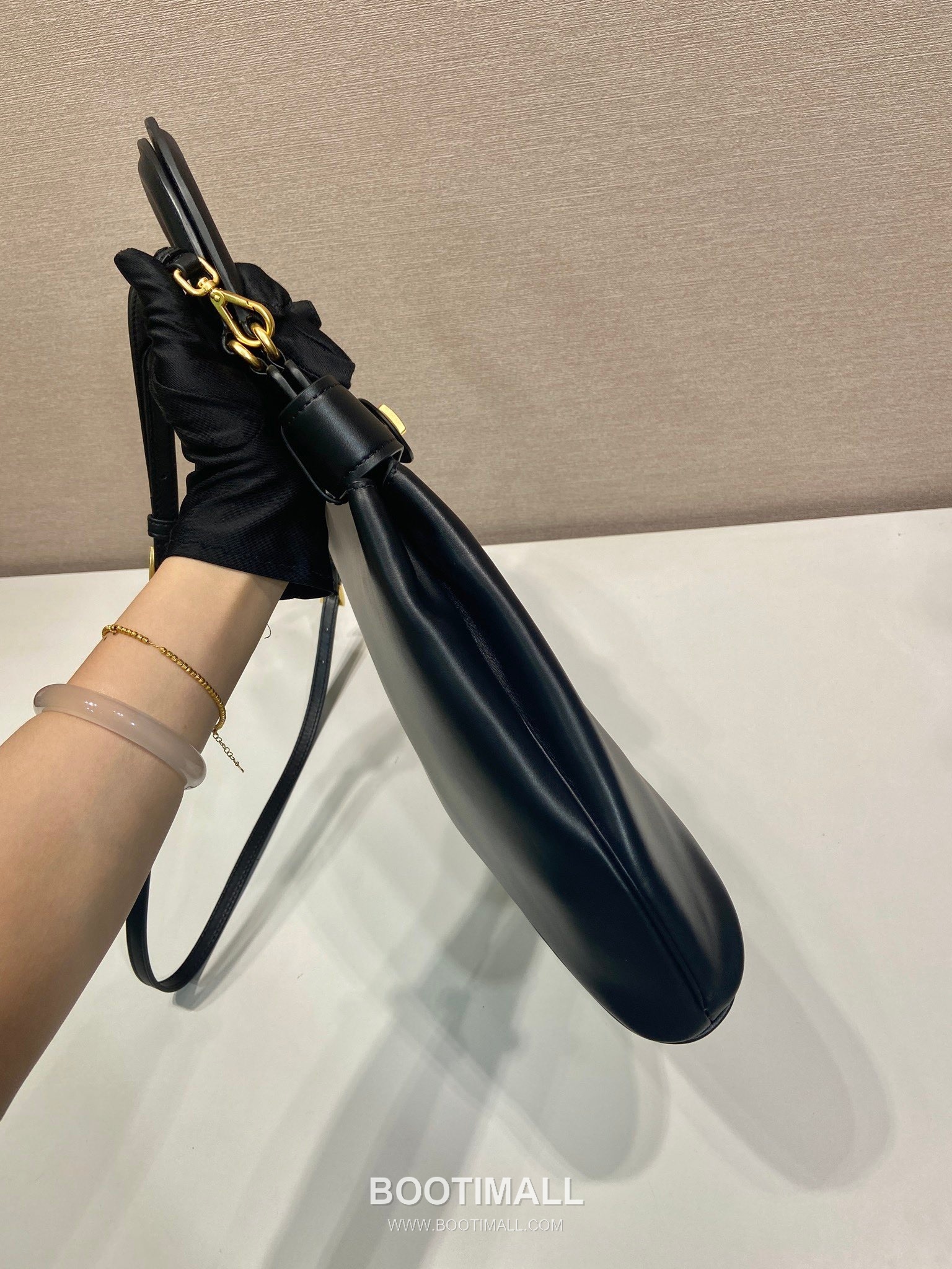 Prada Calfskin Tote Calfskin and Lambskin Shoulder Bag 프라다 1BG567 카프스킨 토트 카프스킨과 램스킨 숄더백 31cm 10