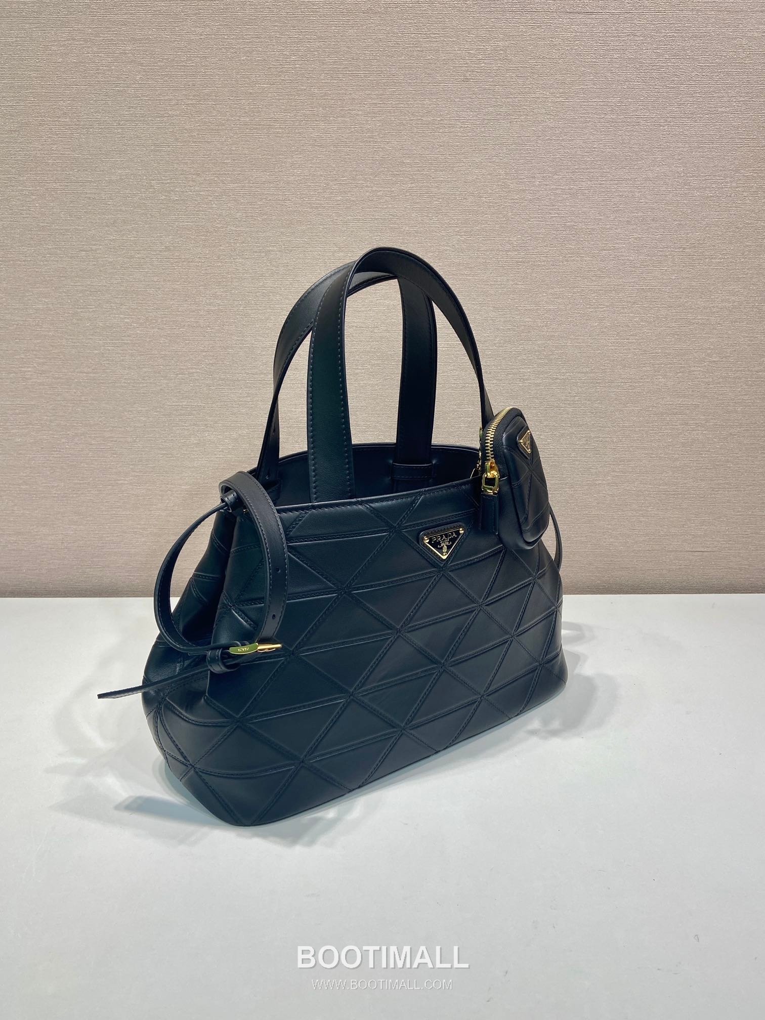Prada Symbole Stitch Medium Leather Tote Bag 프라다 심볼 스티치 미디엄 레더 토트백 33cm 6