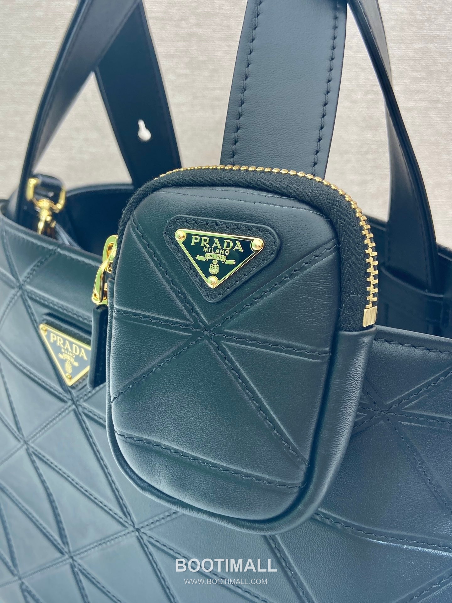 Prada Symbole Stitch Medium Leather Tote Bag 프라다 심볼 스티치 미디엄 레더 토트백 33cm 9
