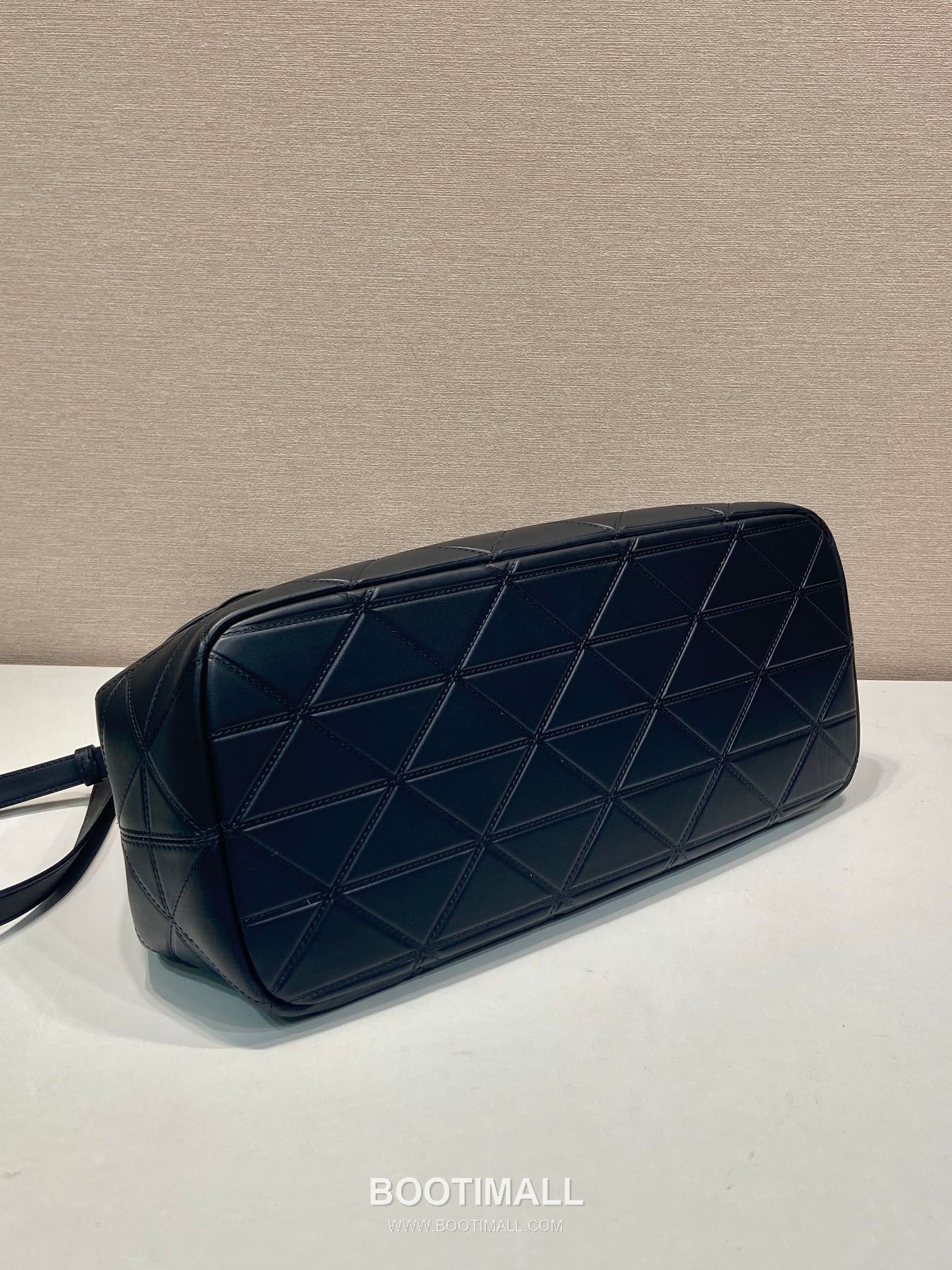 Prada Symbole Stitch Large Tote Leather Tote Bag 프라다 심볼 스티치 라지 토트 레더 토트백 38cm 9