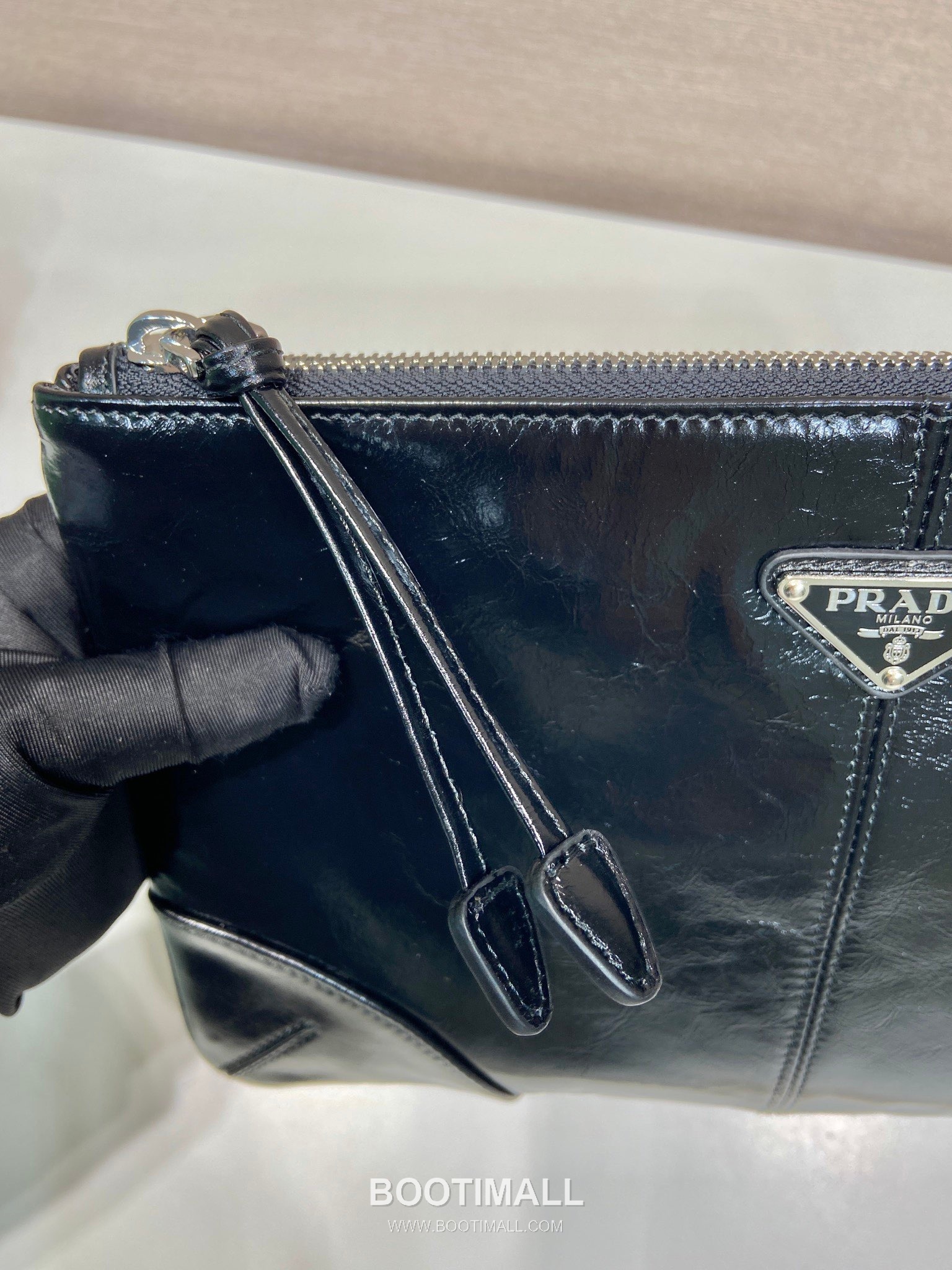 Prada Large Pouch Oiled Leather 프라다 2NH006 라지 파우치 오일드 레더 28cm 7