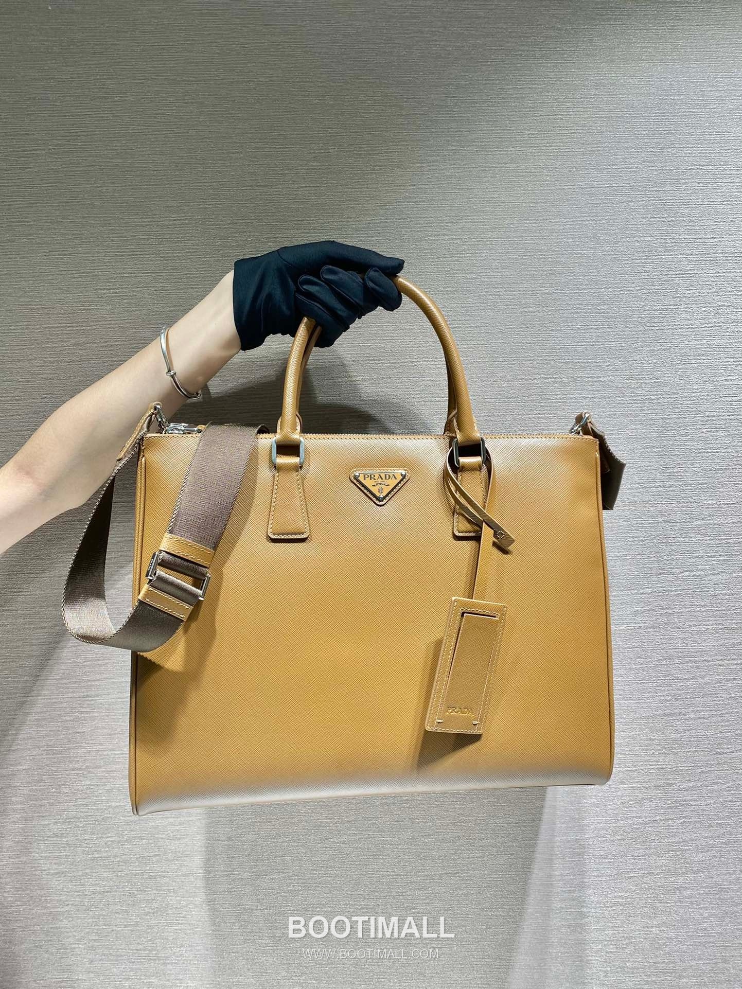 Prada Leather Tote Calfskin Leather Tote Bag 프라다 2VG061 레더 토트 송아지가죽 토트백 39cm 5