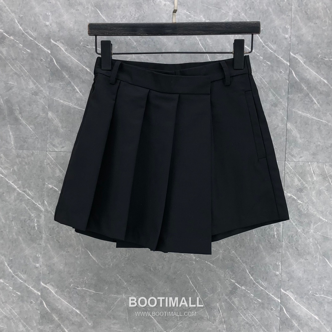Thom Browne Pleated Skort Black Shorts 톰브라운 플리츠 스커트 팬츠 블랙 쇼츠 6
