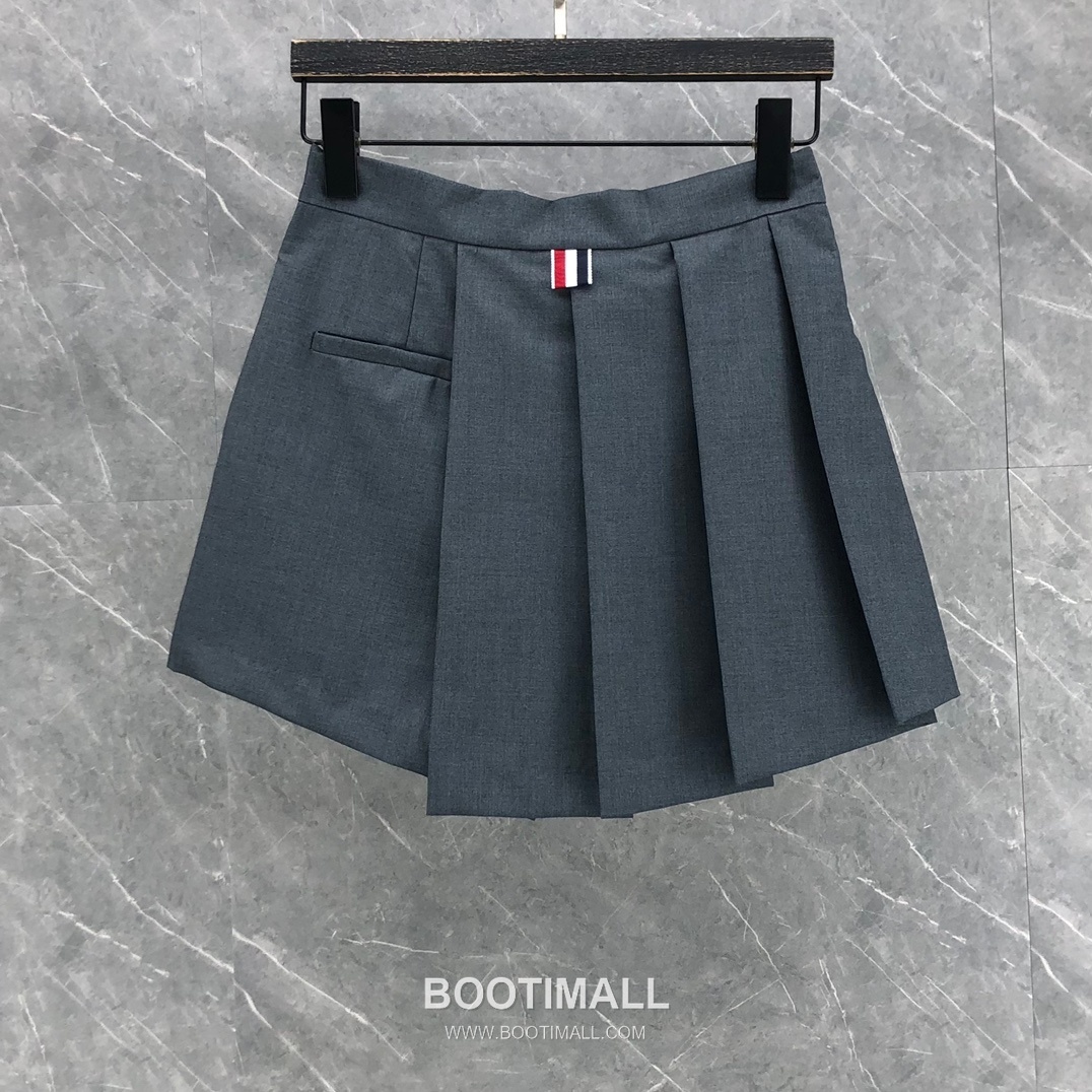 Thom Browne Pleated Skort Black Shorts 톰브라운 플리츠 스커트 팬츠 블랙 쇼츠 2
