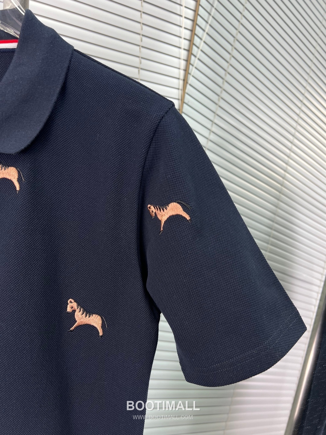 Thom Browne Horse Embroidery Polo Navy Polo Shirt 톰브라운 홀스 자수 폴로 네이비 폴로 셔츠 13