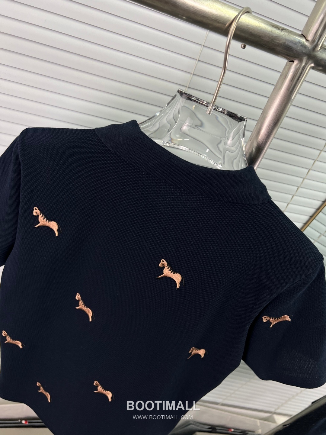 Thom Browne Horse Embroidery Polo Navy Polo Shirt 톰브라운 홀스 자수 폴로 네이비 폴로 셔츠 16