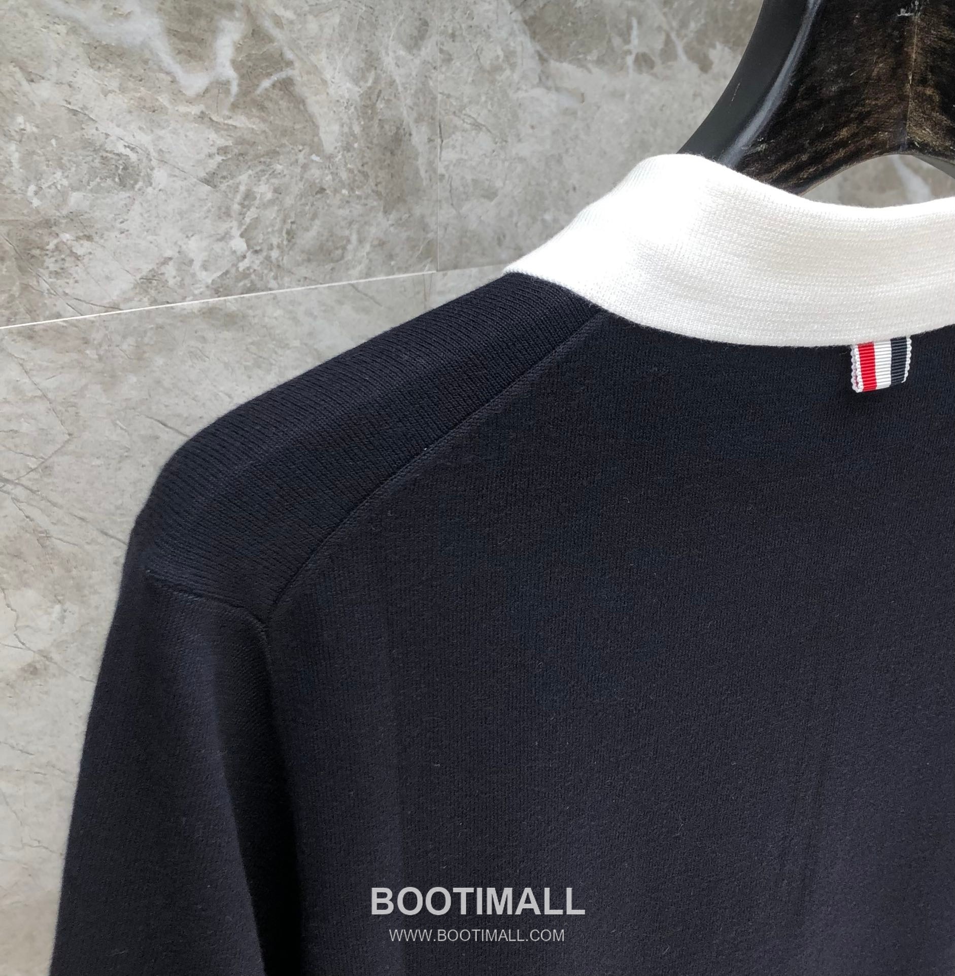 Thom Browne Contrast Collar Knit Polo Knitted Cotton Blend Gray Polo Shirt 톰브라운 배색 카라 니트 폴로 코튼 블렌드 니트 그레이 폴로 셔츠 69cm 10