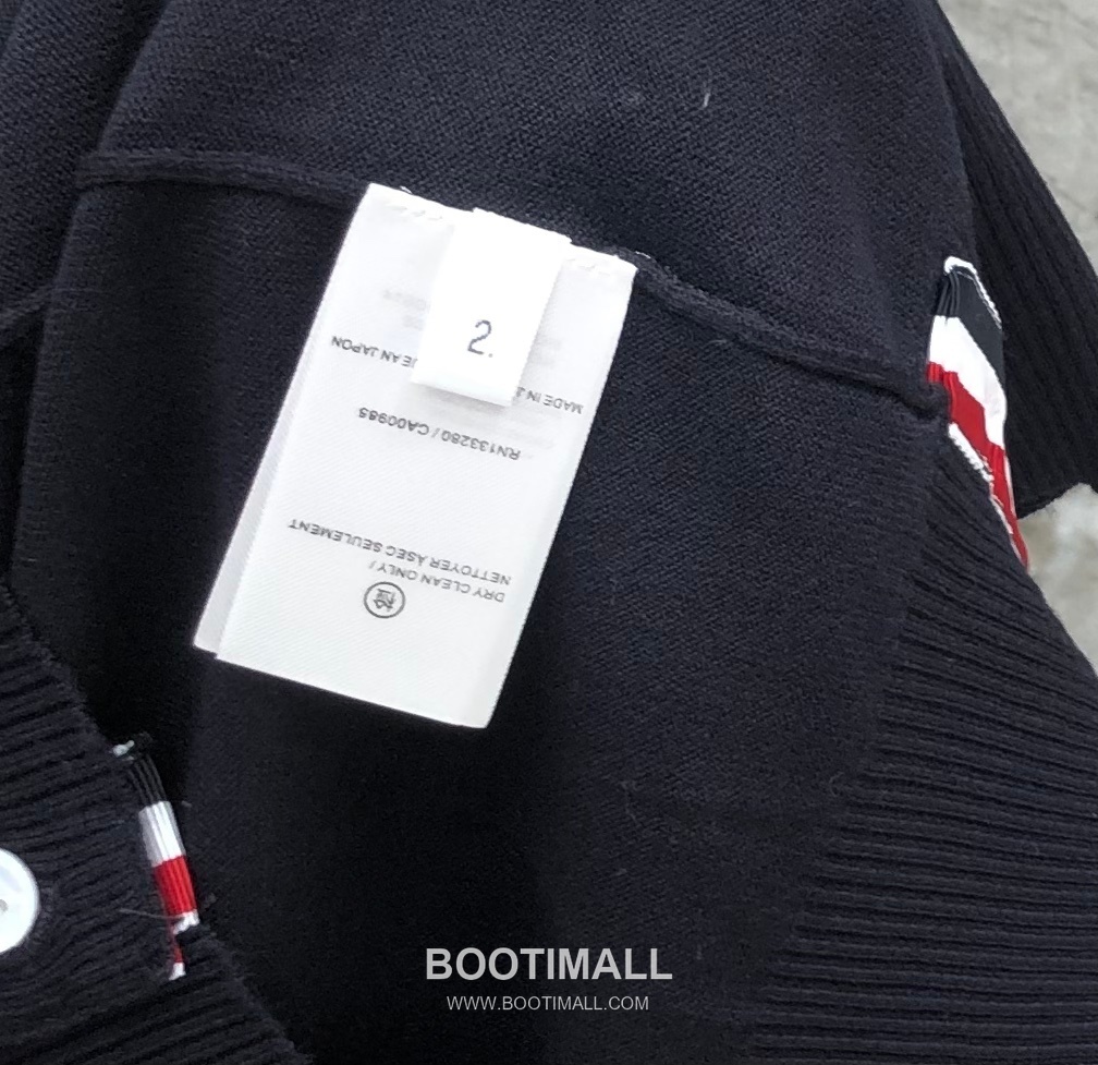 Thom Browne Contrast Collar Knit Polo Knitted Cotton Blend Gray Polo Shirt 톰브라운 배색 카라 니트 폴로 코튼 블렌드 니트 그레이 폴로 셔츠 69cm 14