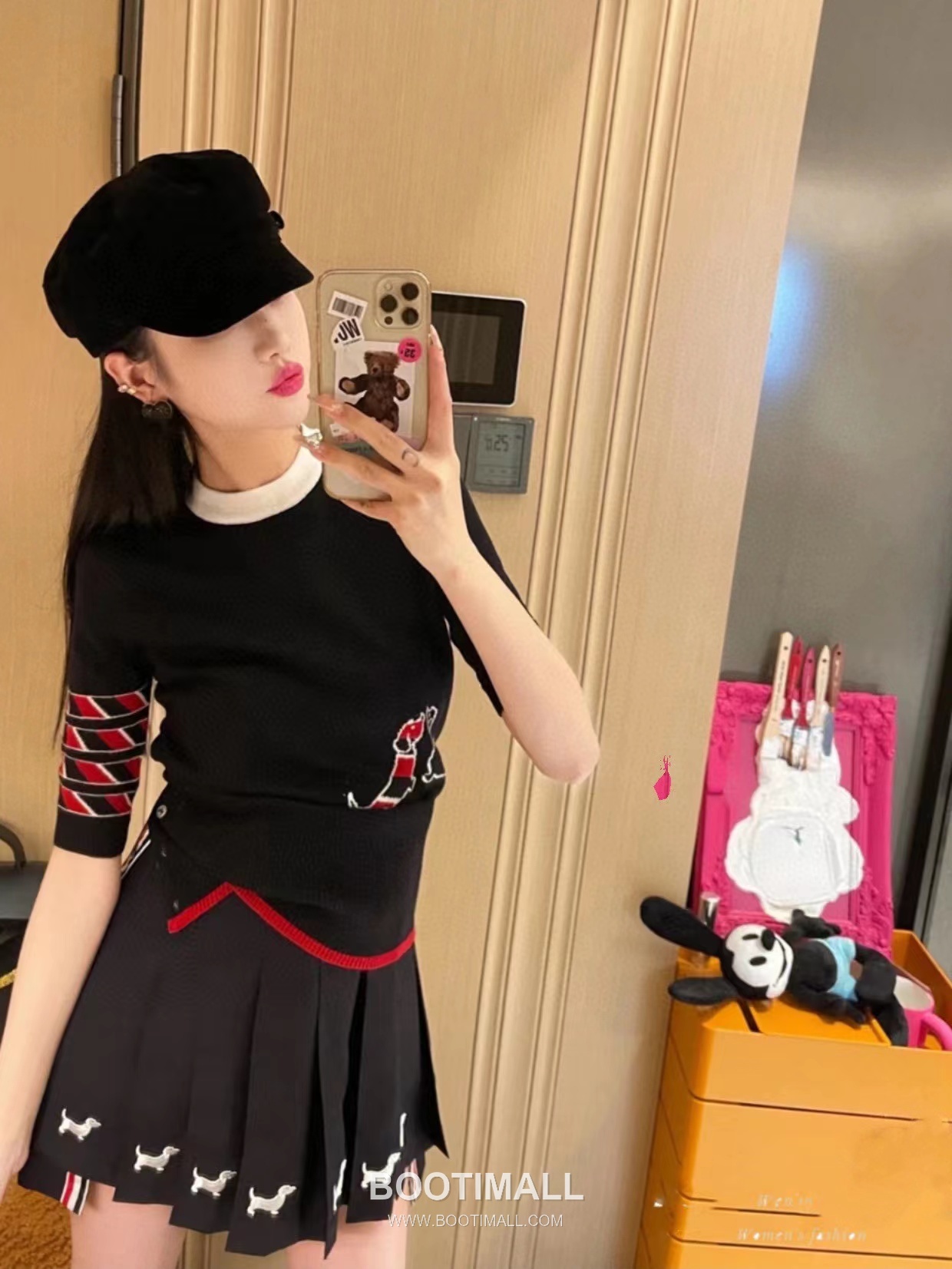 Thom Browne Dachshund Intarsia Crew Knit Tee Knitted Fabric Grey T-Shirt 톰브라운 닥스훈트 인타르시아 크루 니트 티 니트 원단 그레이 티셔츠 60cm -3 9