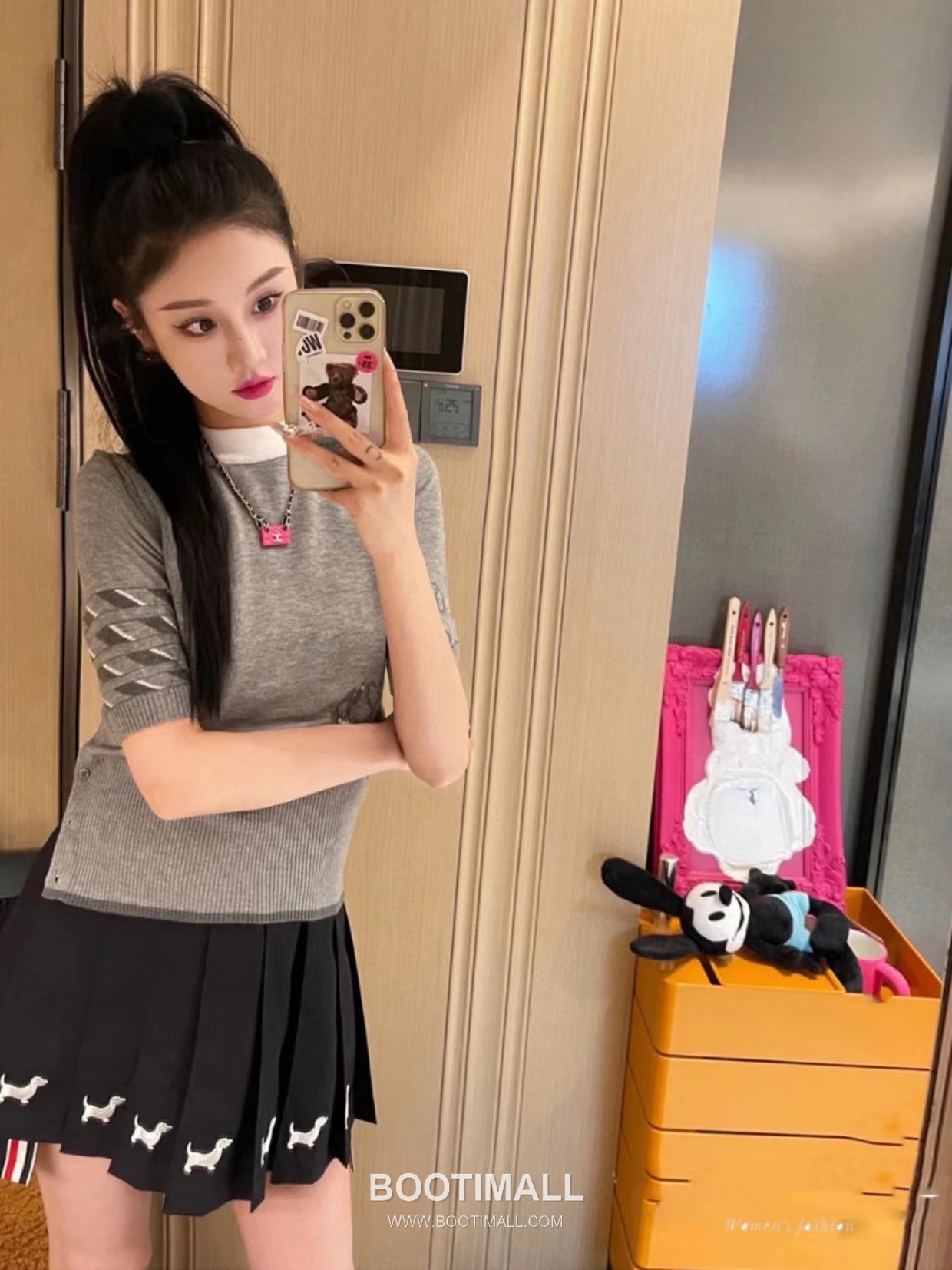 Thom Browne Dachshund Intarsia Crew Knit Tee Knitted Fabric Grey T-Shirt 톰브라운 닥스훈트 인타르시아 크루 니트 티 니트 원단 그레이 티셔츠 60cm -3 11