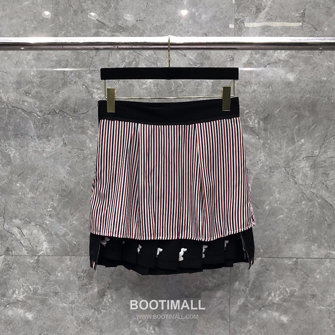 Thom Browne Dog Embroidery Pleated Skirt Grey 톰브라운 도그 자수 플리츠 스커트 그레이 9