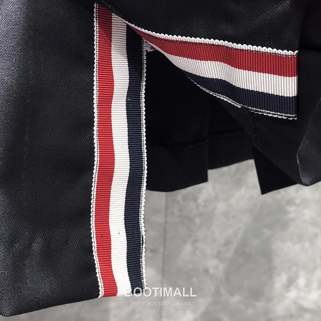 Thom Browne Dog Embroidery Pleated Skirt Grey 톰브라운 도그 자수 플리츠 스커트 그레이 12