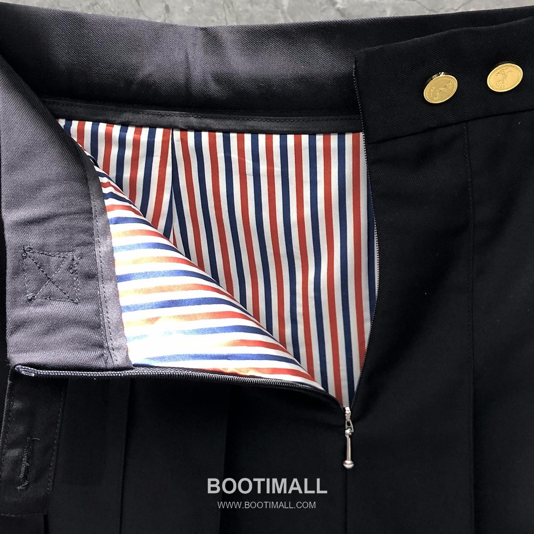 Thom Browne Dog Embroidery Pleated Skirt Grey 톰브라운 도그 자수 플리츠 스커트 그레이 14