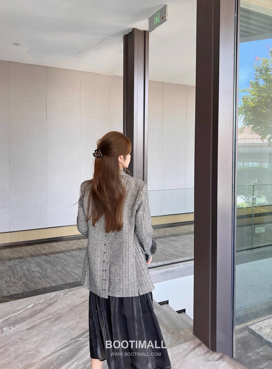 Thom Browne Back Vent Herringbone Blazer Grey 톰브라운 백벤트 헤링본 블레이저 그레이 4