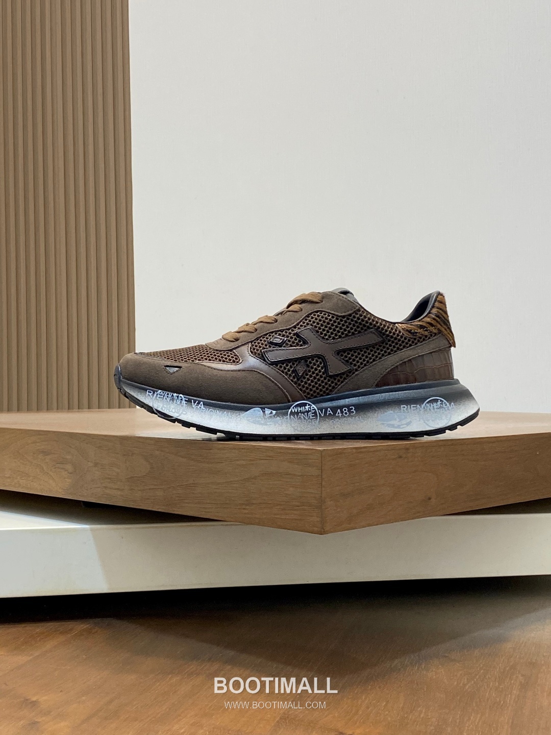 Prada Suede Panel Trainer Suede Leather Nylon Blue Sneakers 프라다 스웨이드 패널 트레이너 스웨이드 레더 나일론 블루 스니커즈 3