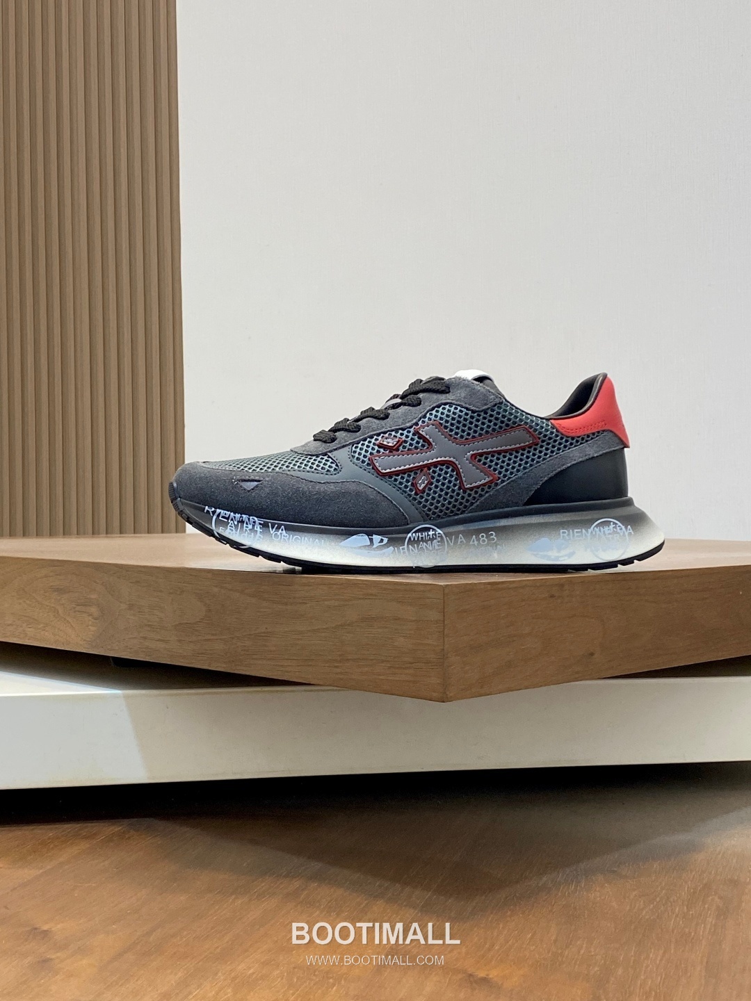 Prada Suede Panel Trainer Suede Leather Nylon Blue Sneakers 프라다 스웨이드 패널 트레이너 스웨이드 레더 나일론 블루 스니커즈 3