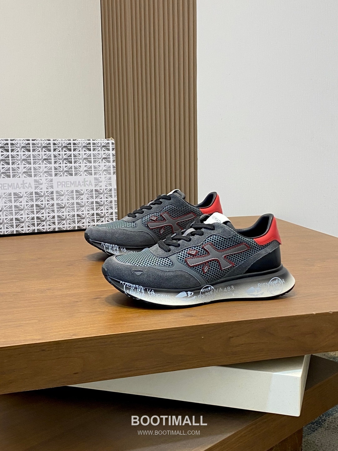 Prada Suede Panel Trainer Suede Leather Nylon Blue Sneakers 프라다 스웨이드 패널 트레이너 스웨이드 레더 나일론 블루 스니커즈 4